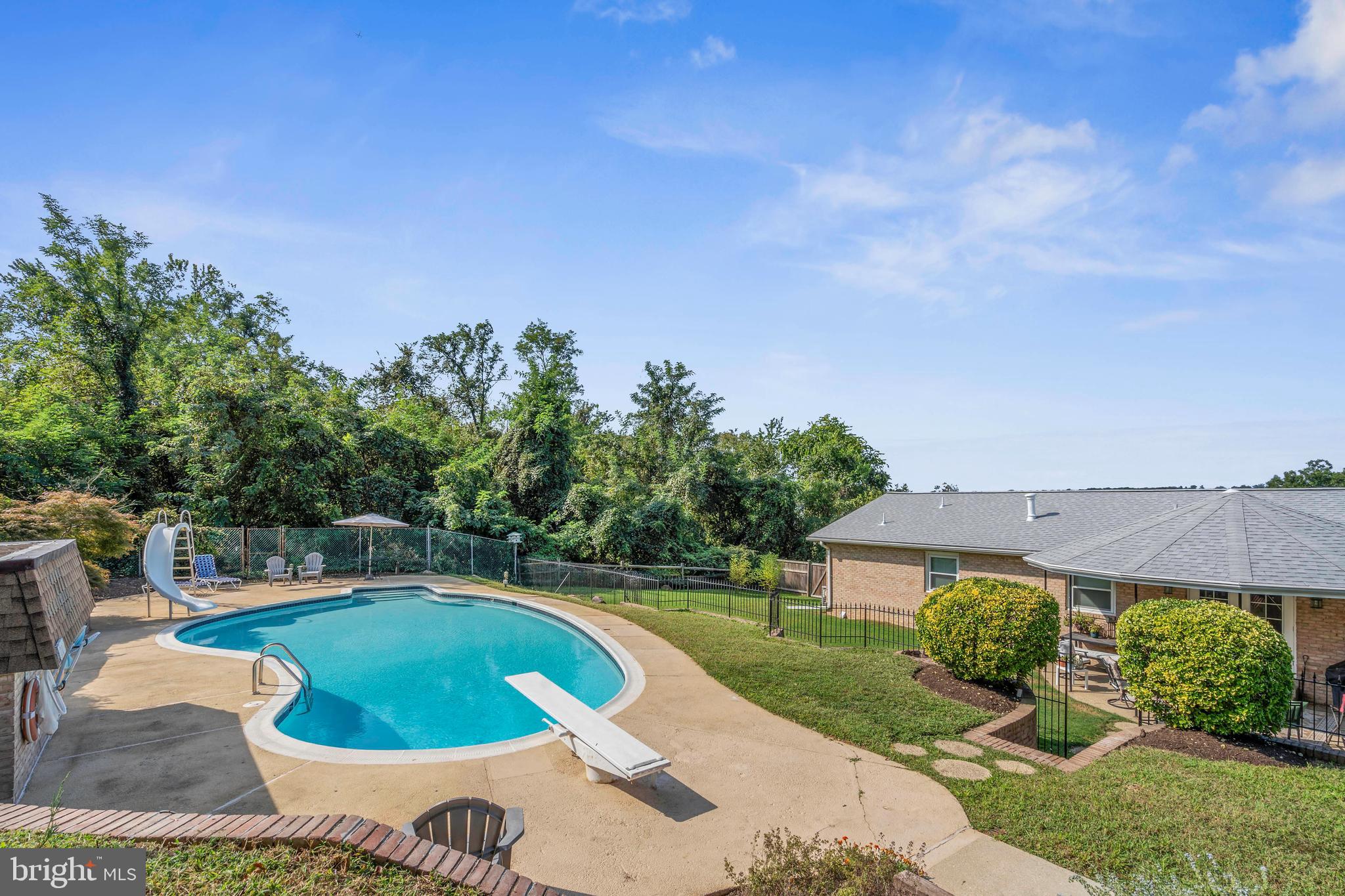 INDIAN QUEEN ESTATES - Residential