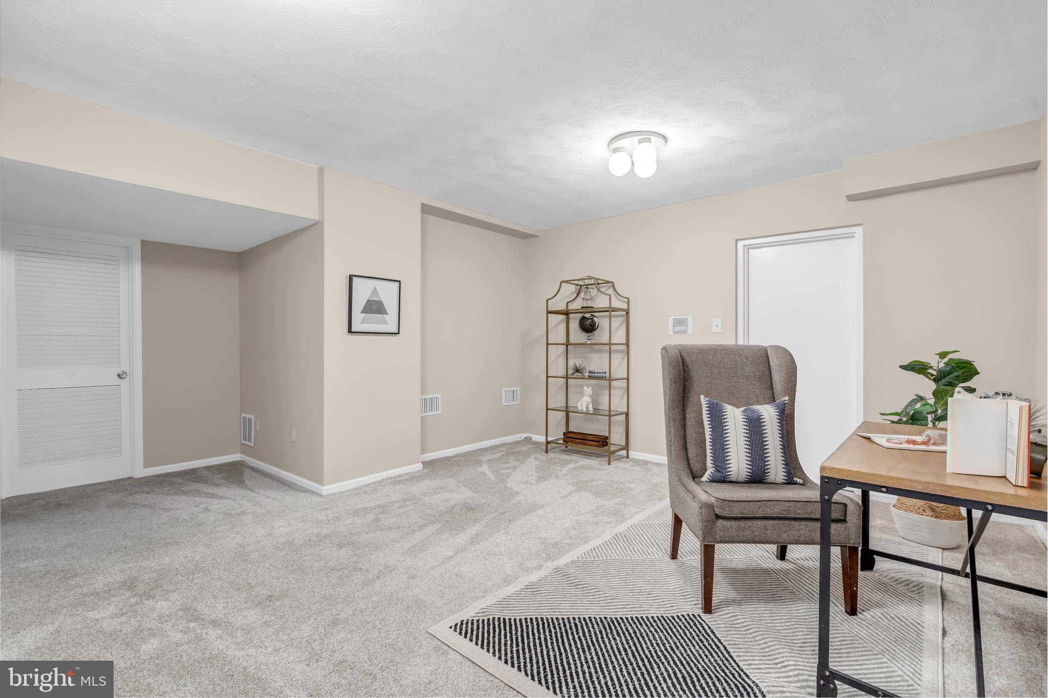 INDIAN QUEEN ESTATES - Residential