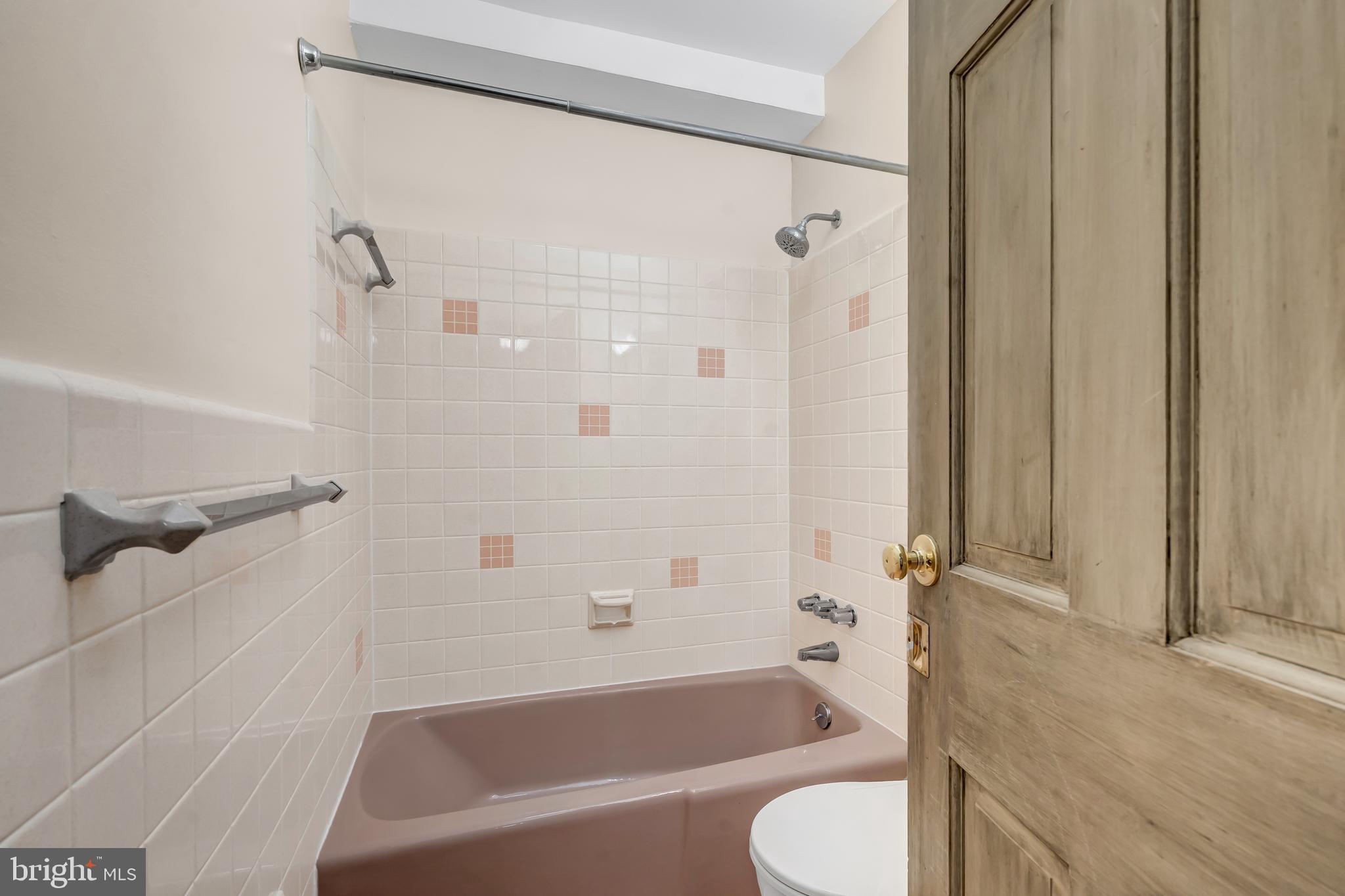 INDIAN QUEEN ESTATES - Residential