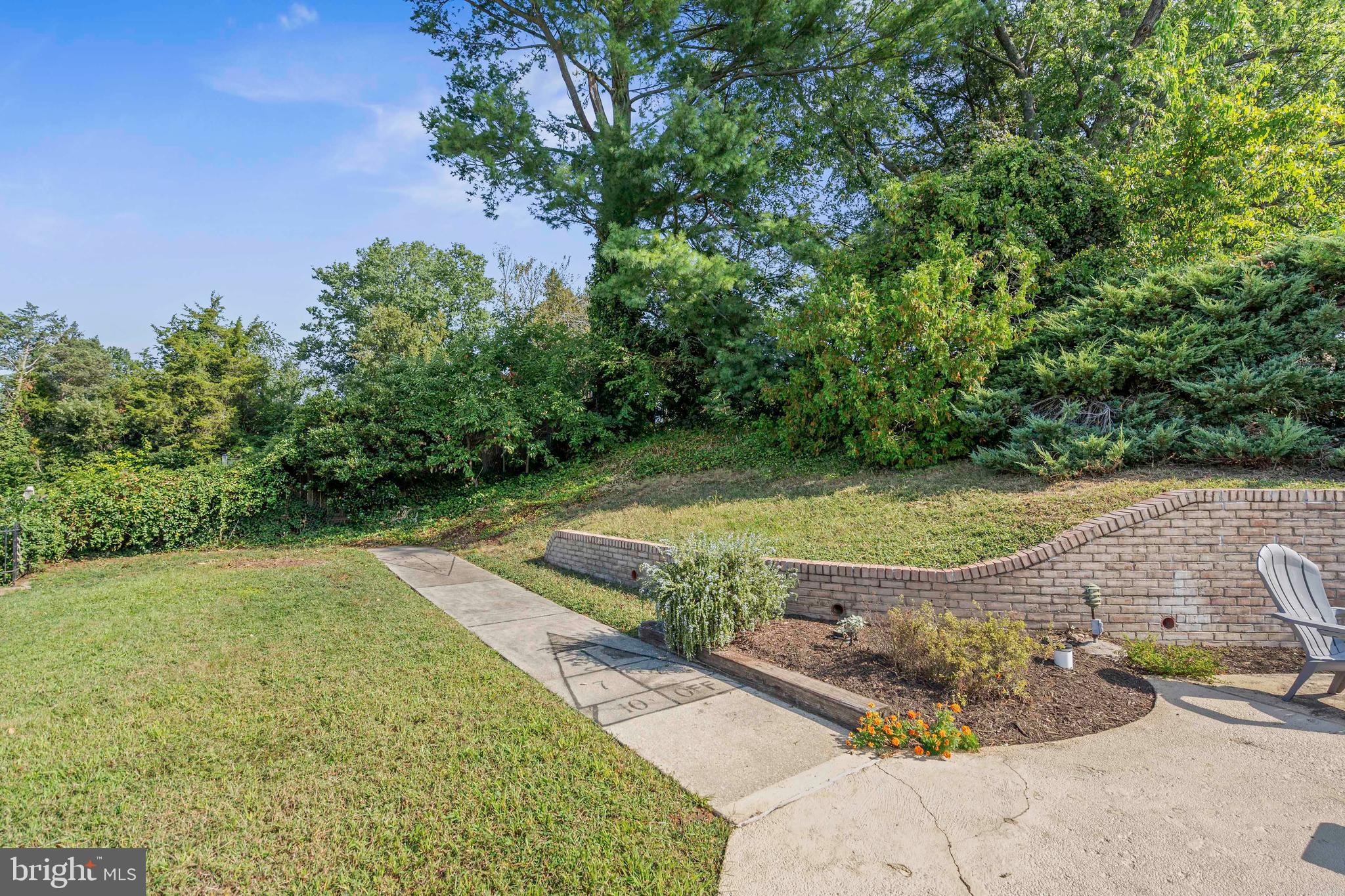 INDIAN QUEEN ESTATES - Residential