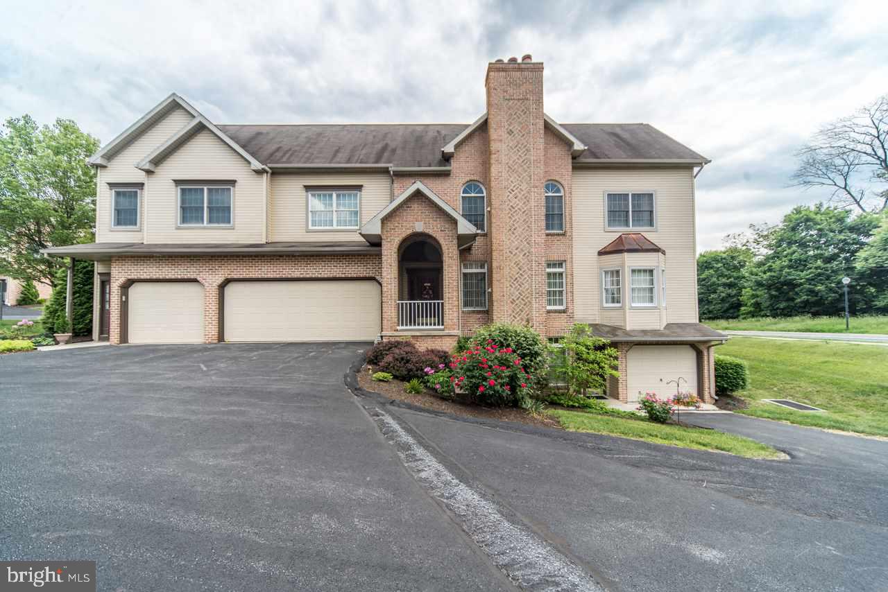 CARRIAGE HOMES - Residential