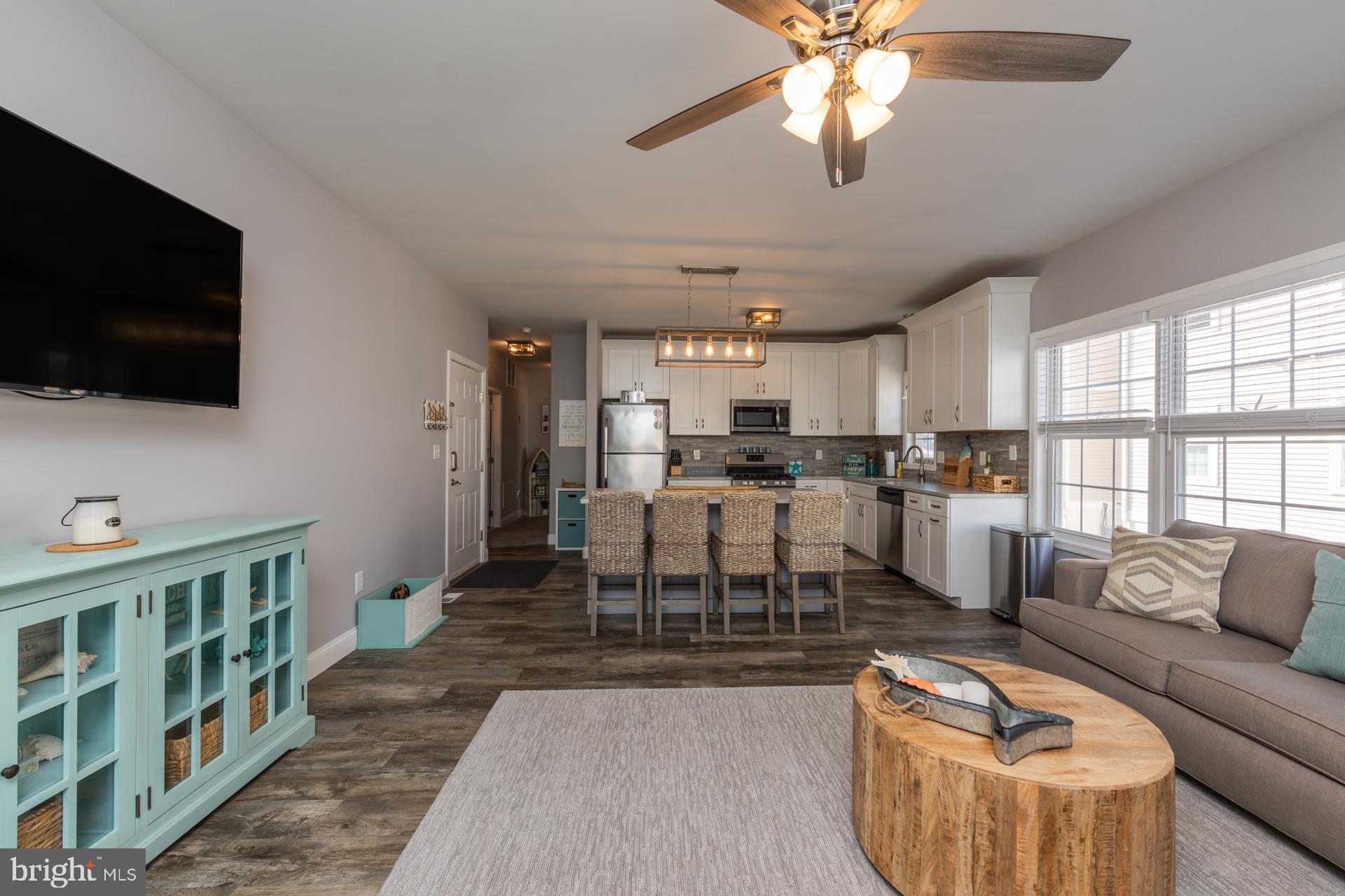 620 W BURK AVENUE 102