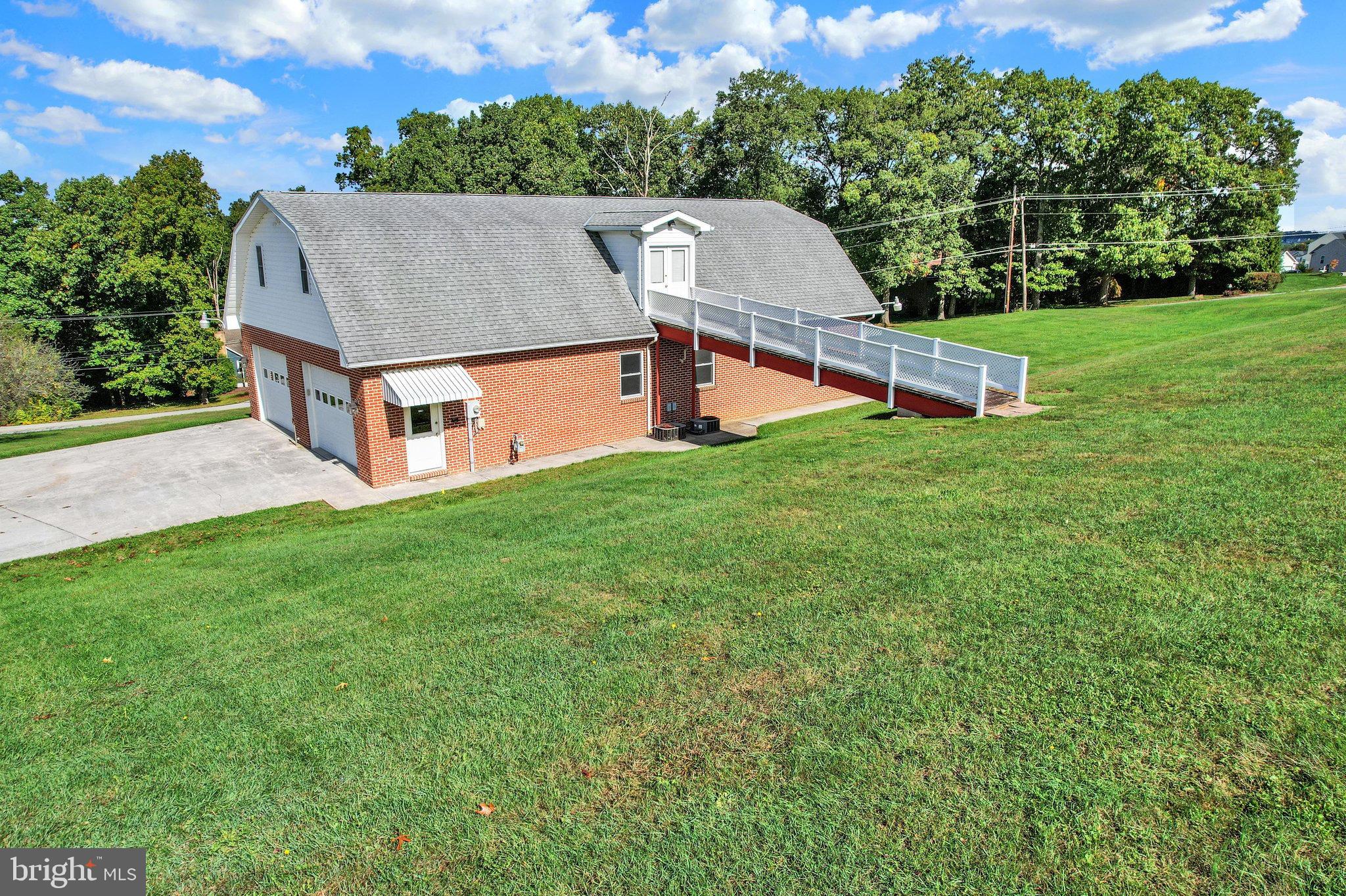 41 HILLCREST DRIVE
