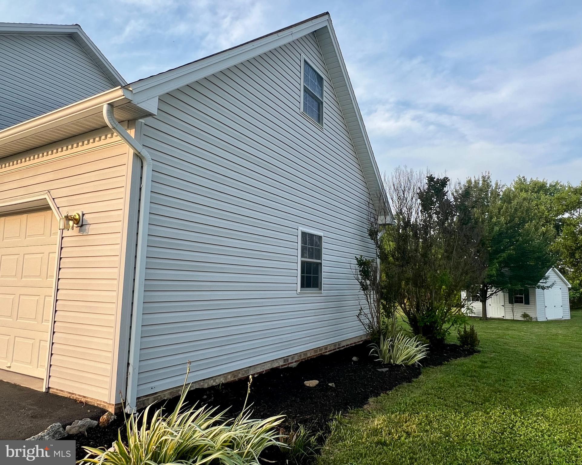 232 CREEKWOOD DRIVE