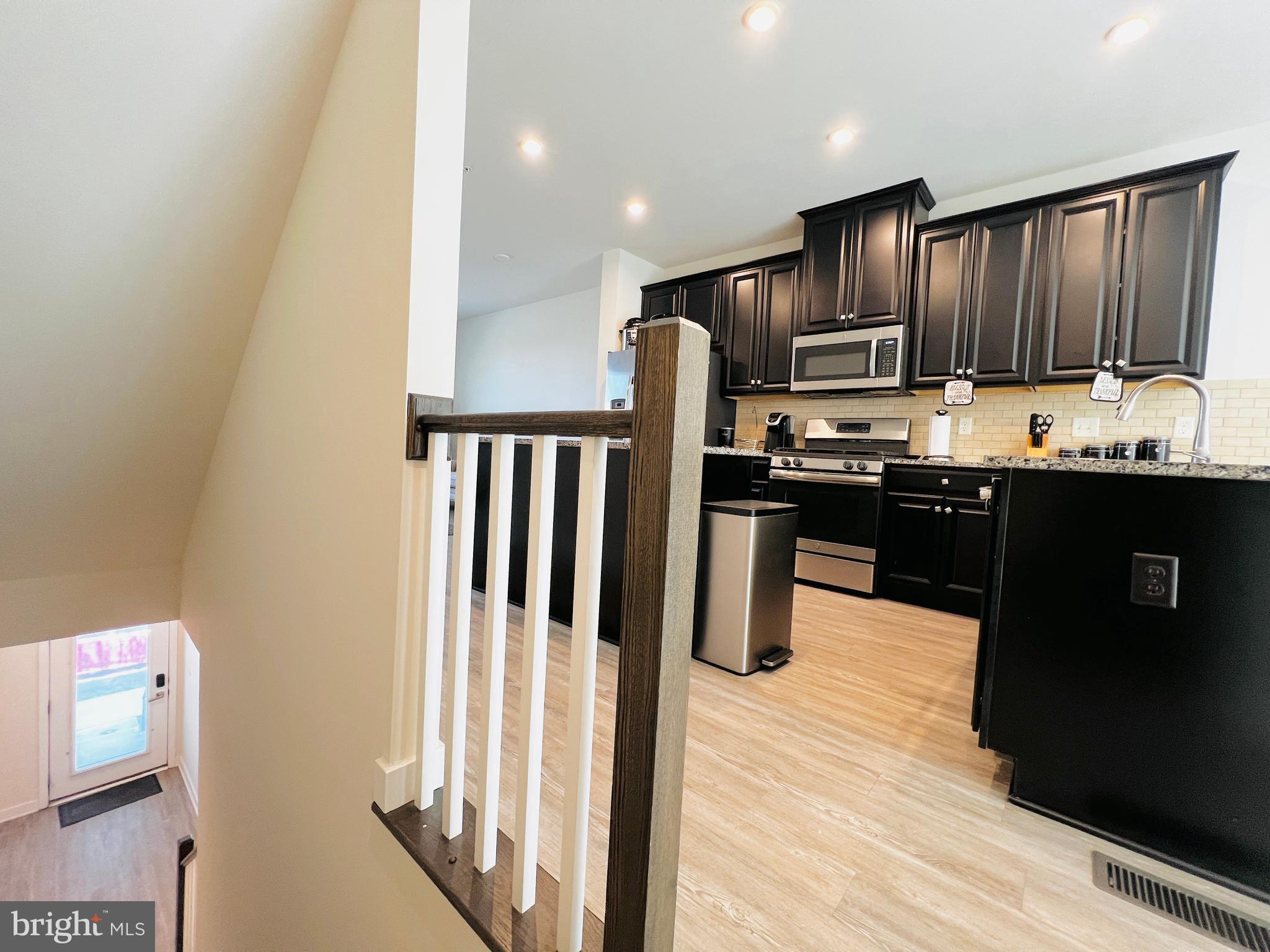 VILLAGE OF TOWNE SQUARE - Residential