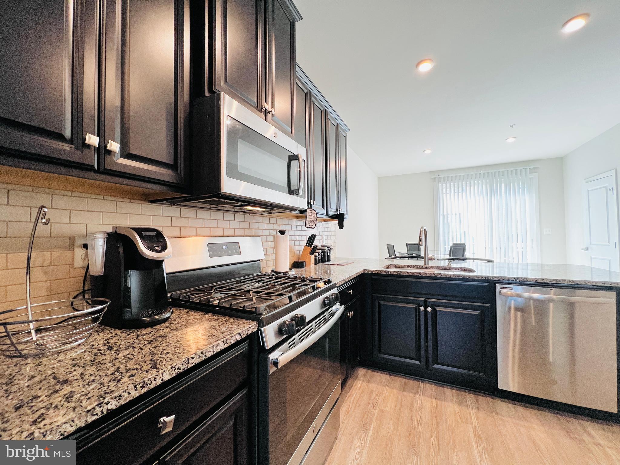 VILLAGE OF TOWNE SQUARE - Residential