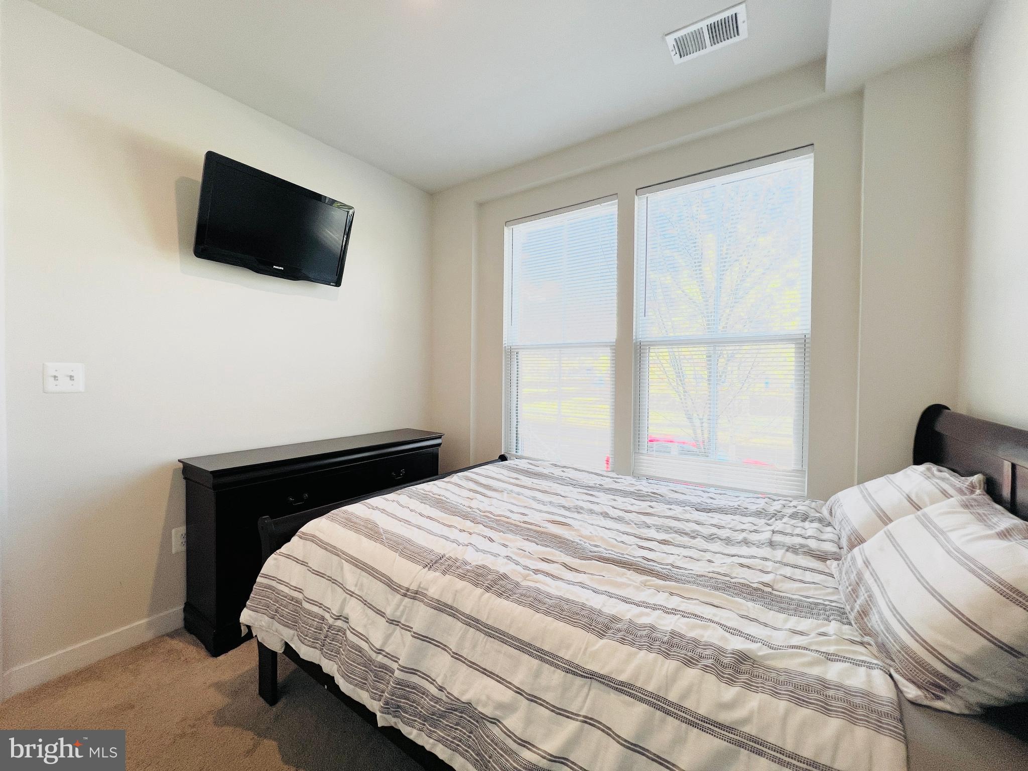 VILLAGE OF TOWNE SQUARE - Residential