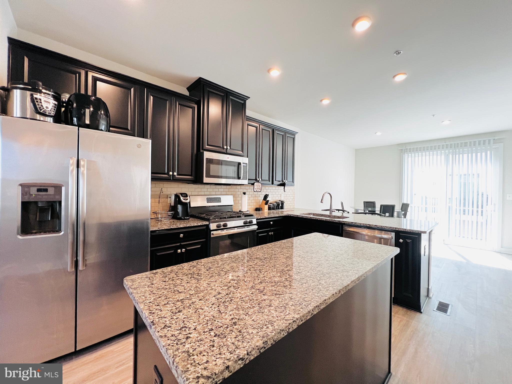 VILLAGE OF TOWNE SQUARE - Residential