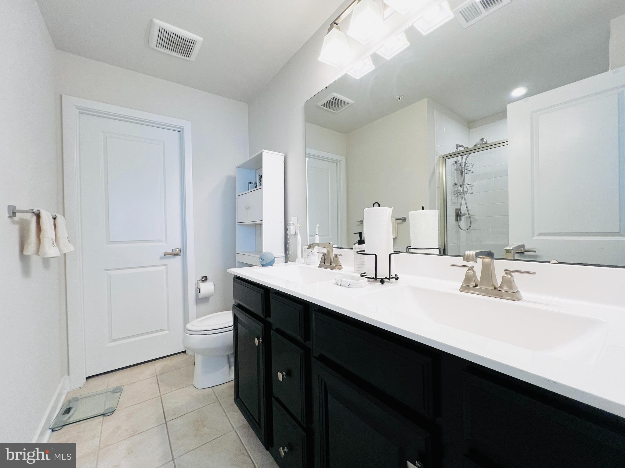 VILLAGE OF TOWNE SQUARE - Residential