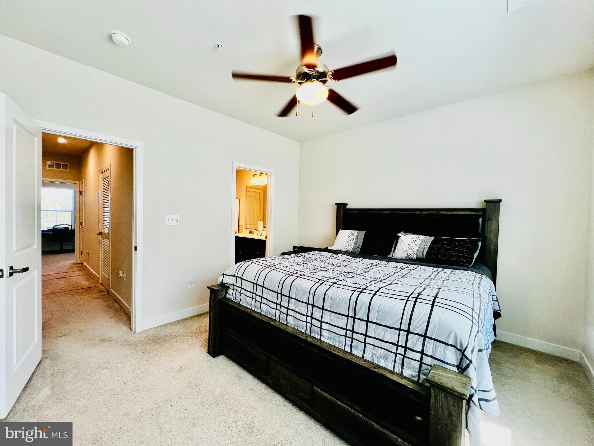 VILLAGE OF TOWNE SQUARE - Residential