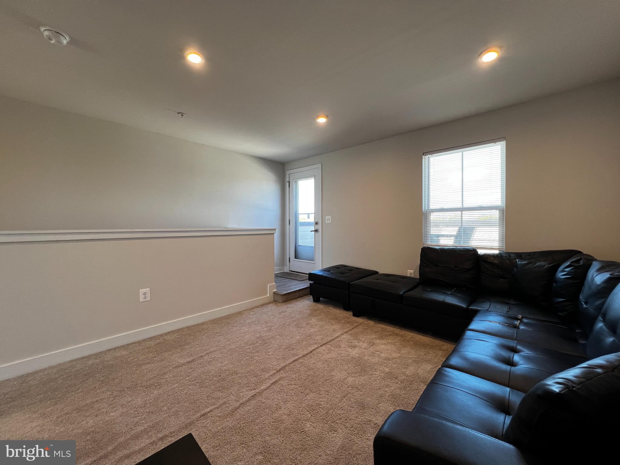 VILLAGE OF TOWNE SQUARE - Residential