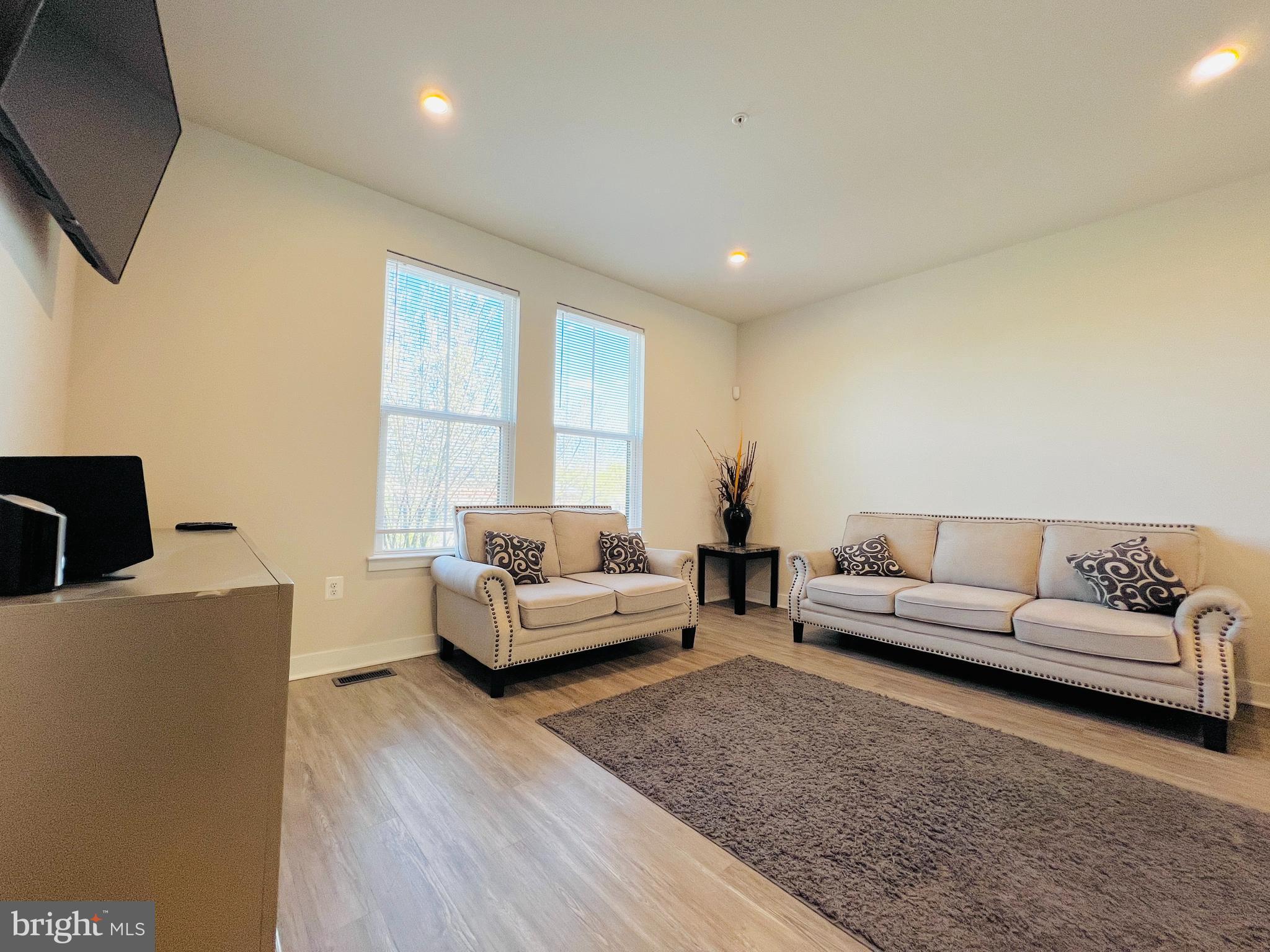 VILLAGE OF TOWNE SQUARE - Residential