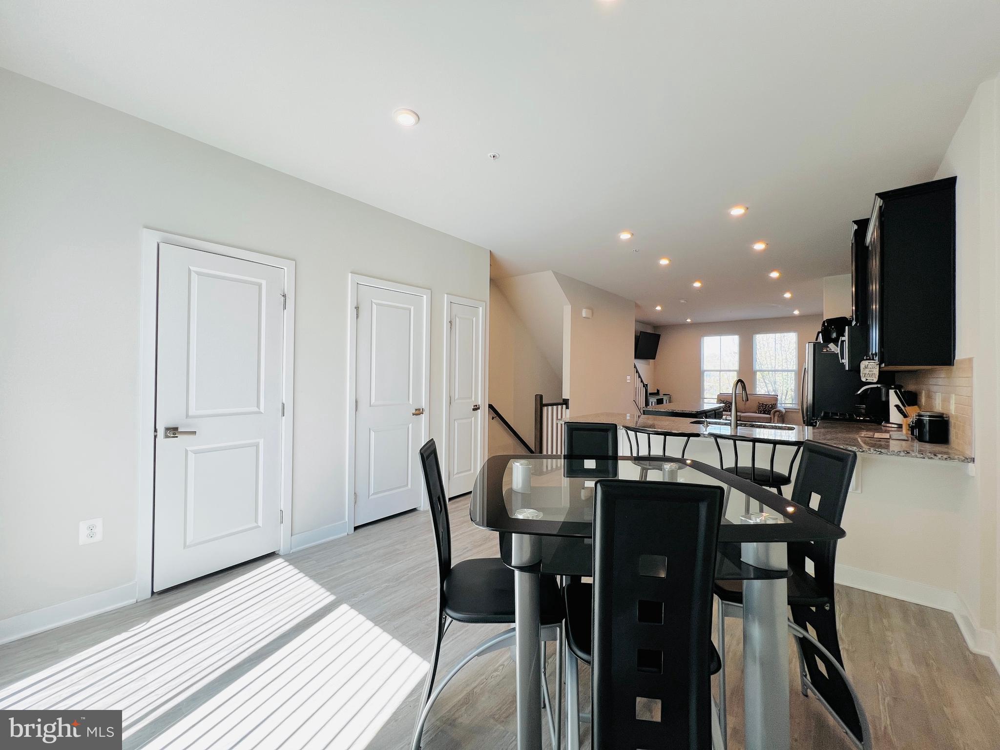 VILLAGE OF TOWNE SQUARE - Residential