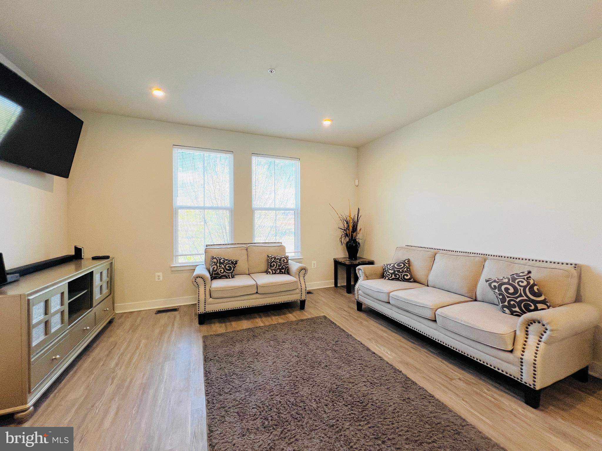 VILLAGE OF TOWNE SQUARE - Residential