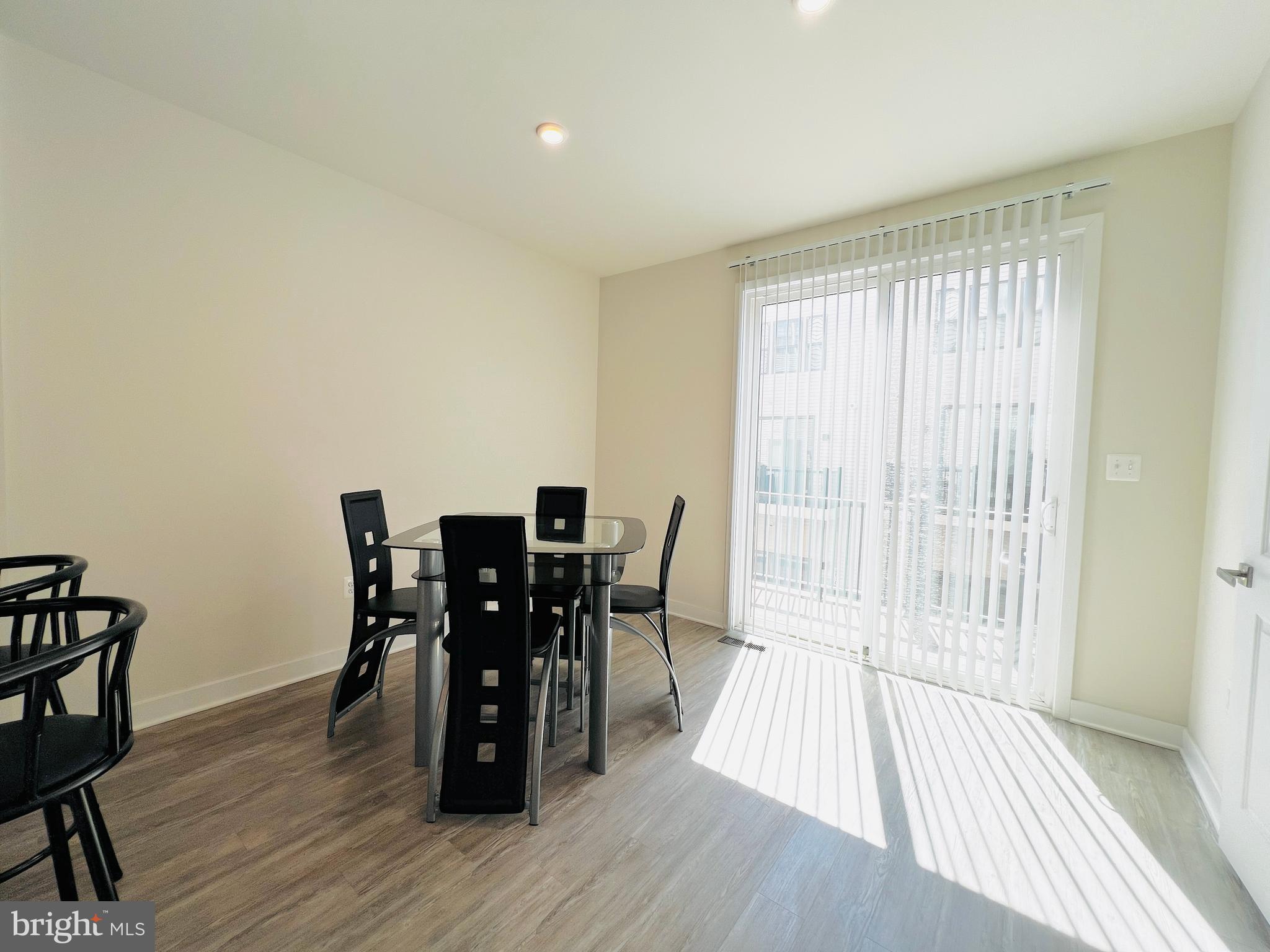 VILLAGE OF TOWNE SQUARE - Residential