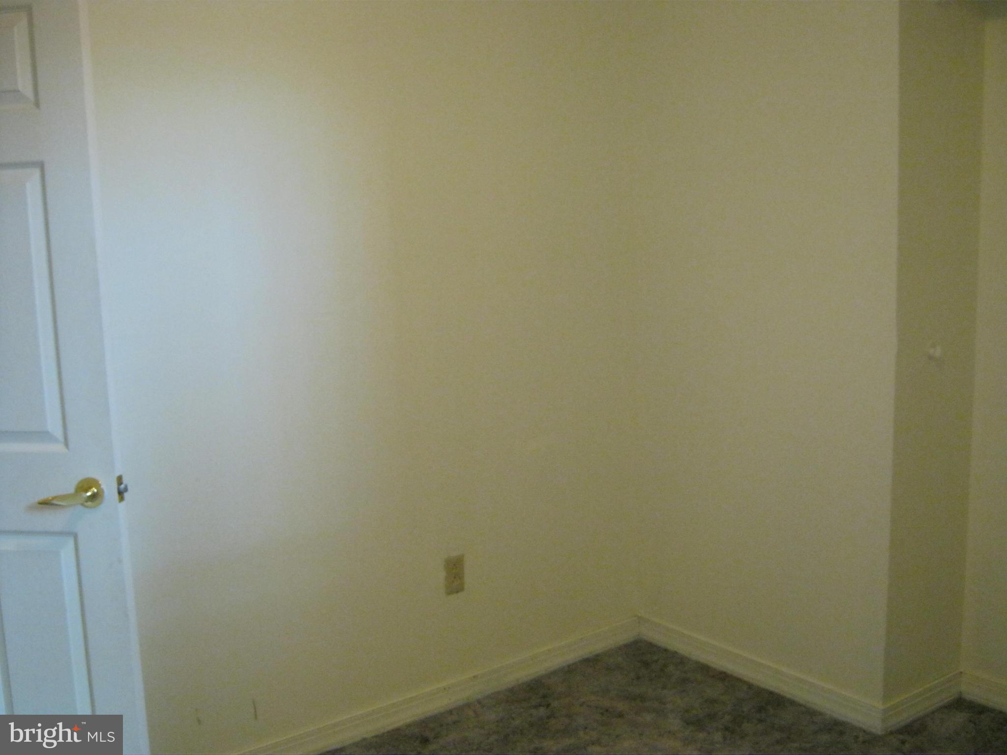 WEST SIDE - Commercial Sale