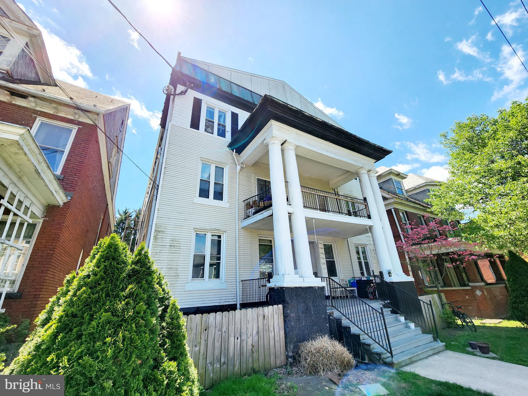 WEST SIDE - Commercial Sale