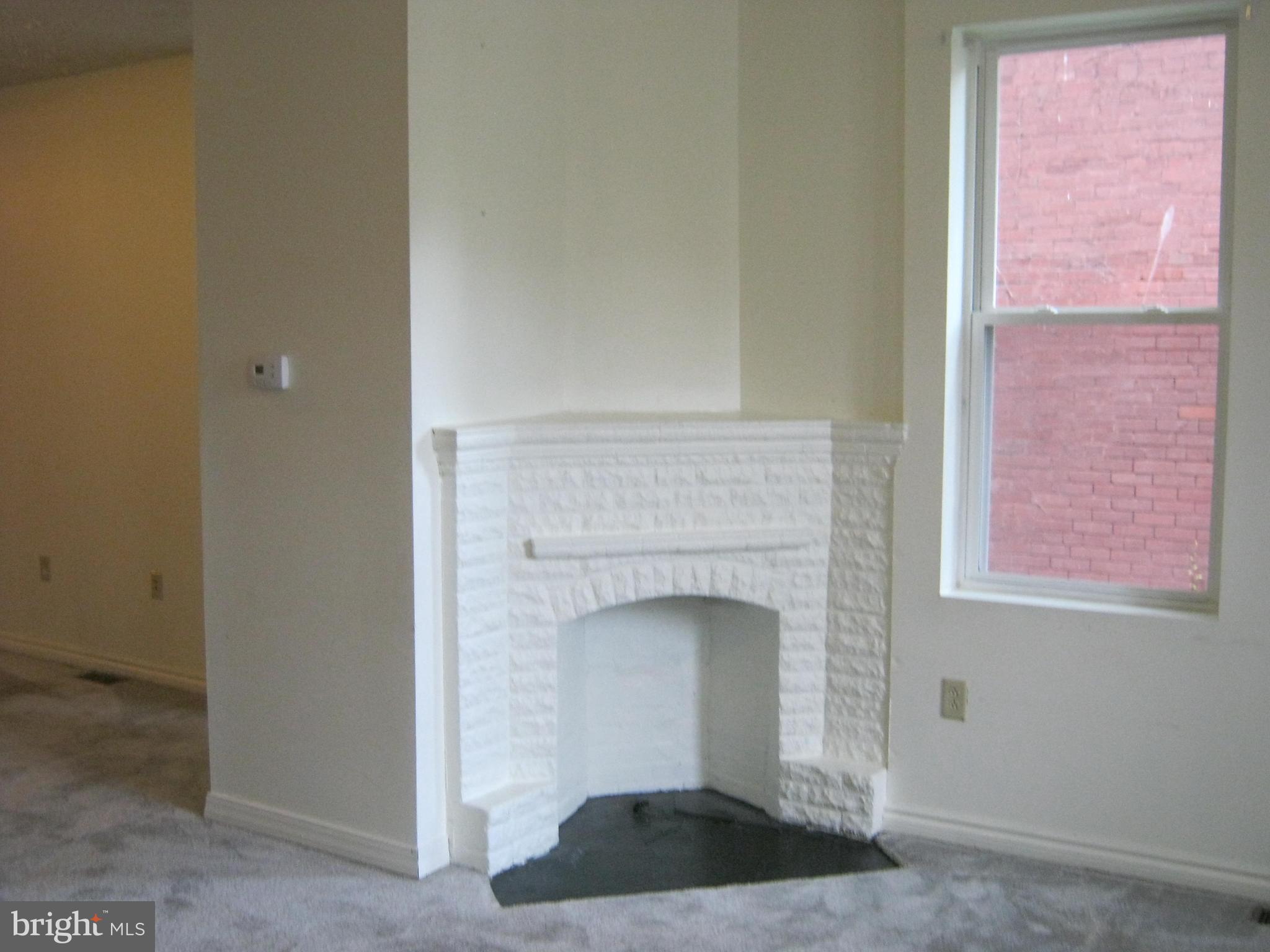 WEST SIDE - Commercial Sale