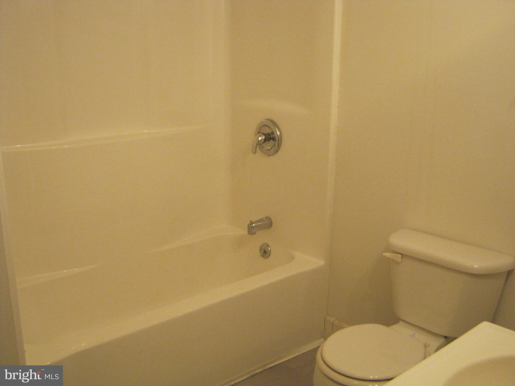 WEST SIDE - Commercial Sale