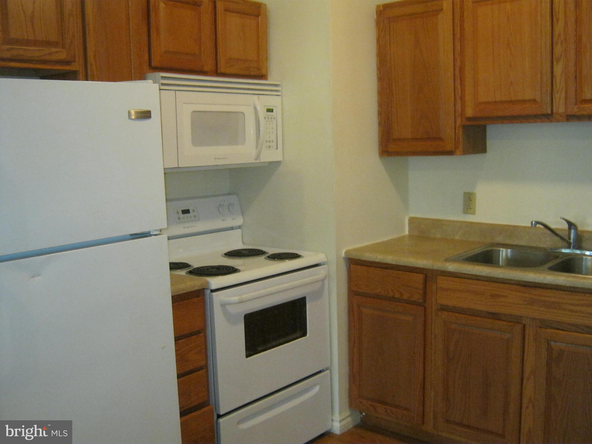 WEST SIDE - Commercial Sale