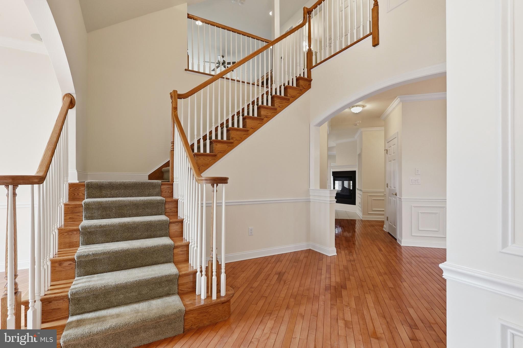 302 BLUE HERON COURT