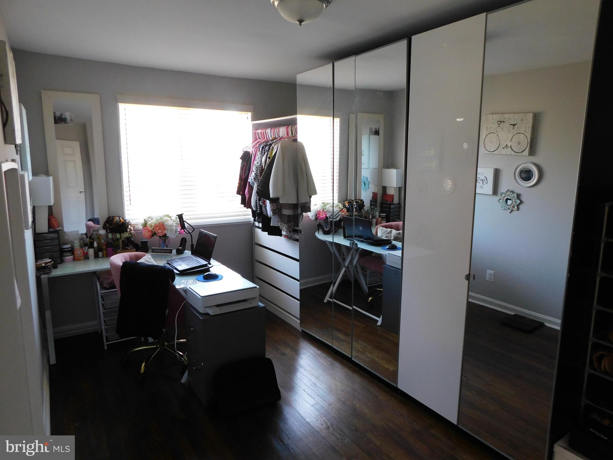 OXON RUN HILLS - Residential