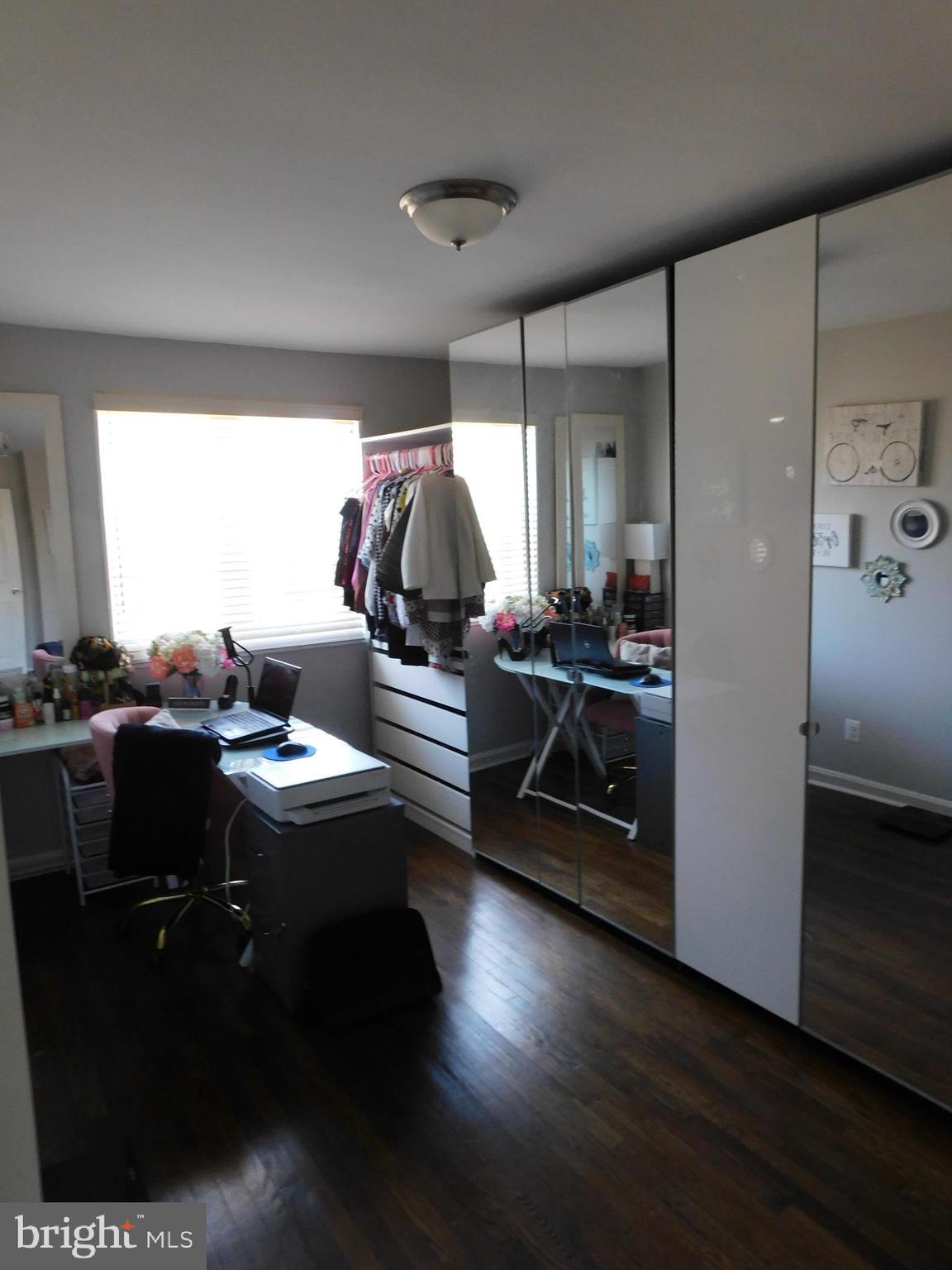 OXON RUN HILLS - Residential