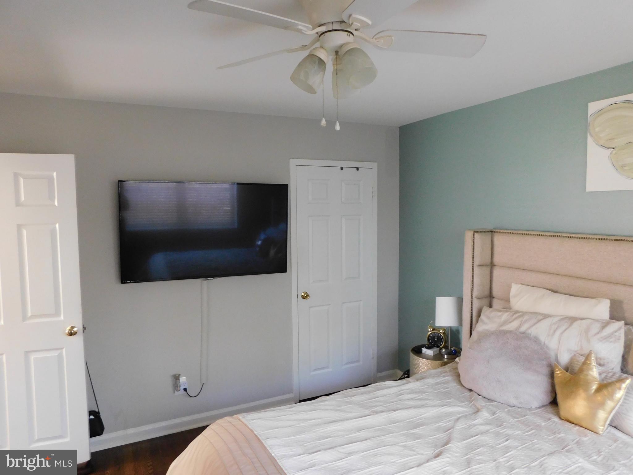 OXON RUN HILLS - Residential