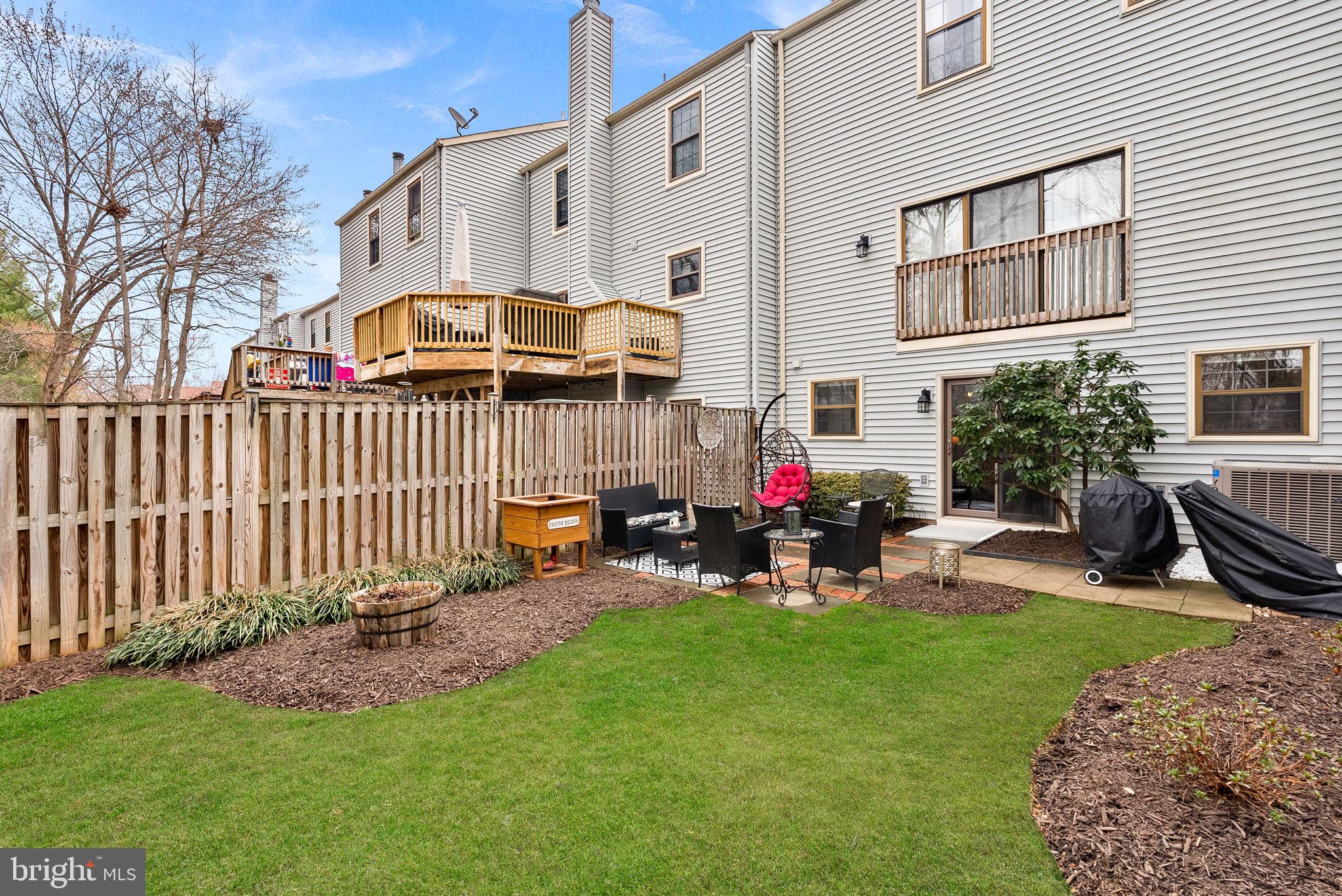 COUNTRYSIDE - Residential