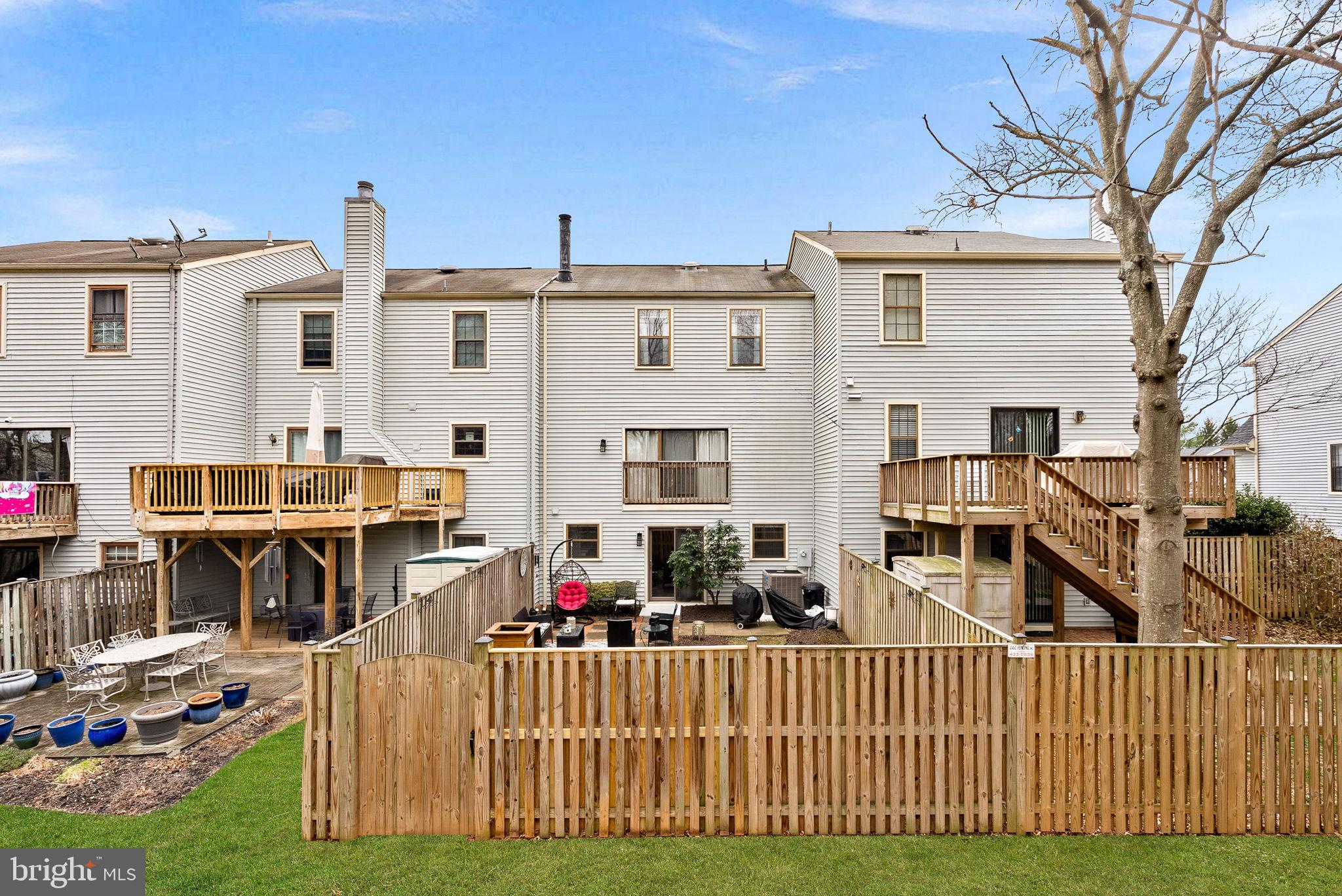 COUNTRYSIDE - Residential