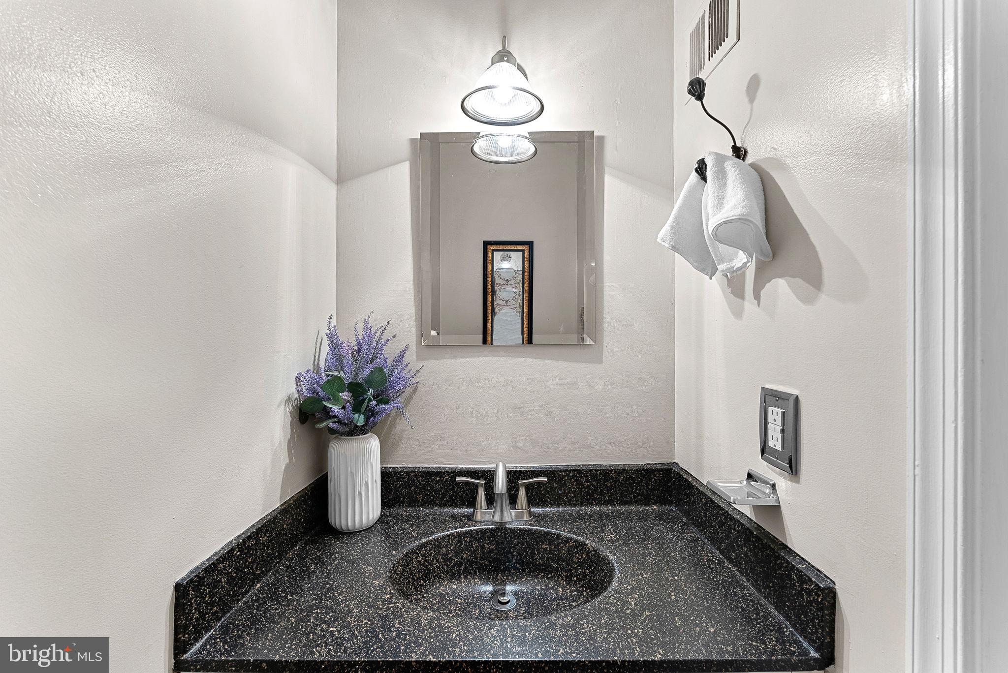 COUNTRYSIDE - Residential