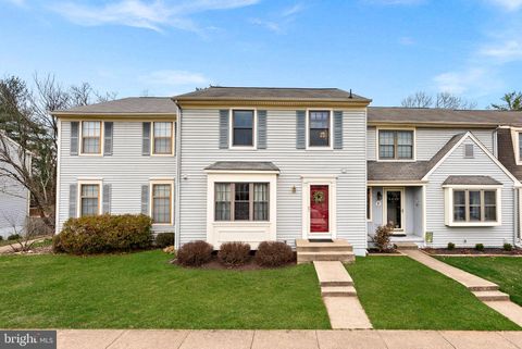 Townhouse For Sale - 27 Haxall Court<br/> STERLING, VA 20165