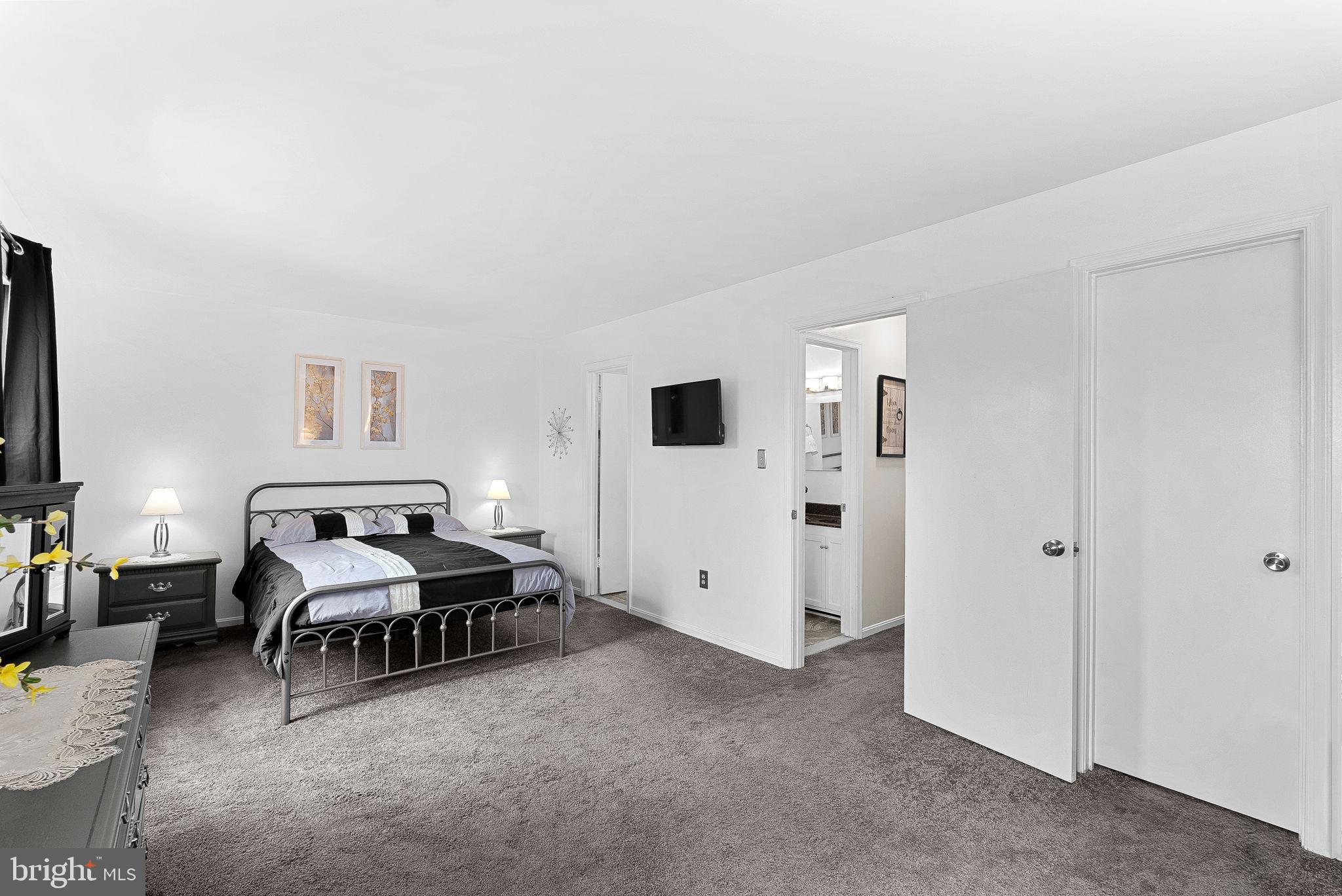 COUNTRYSIDE - Residential