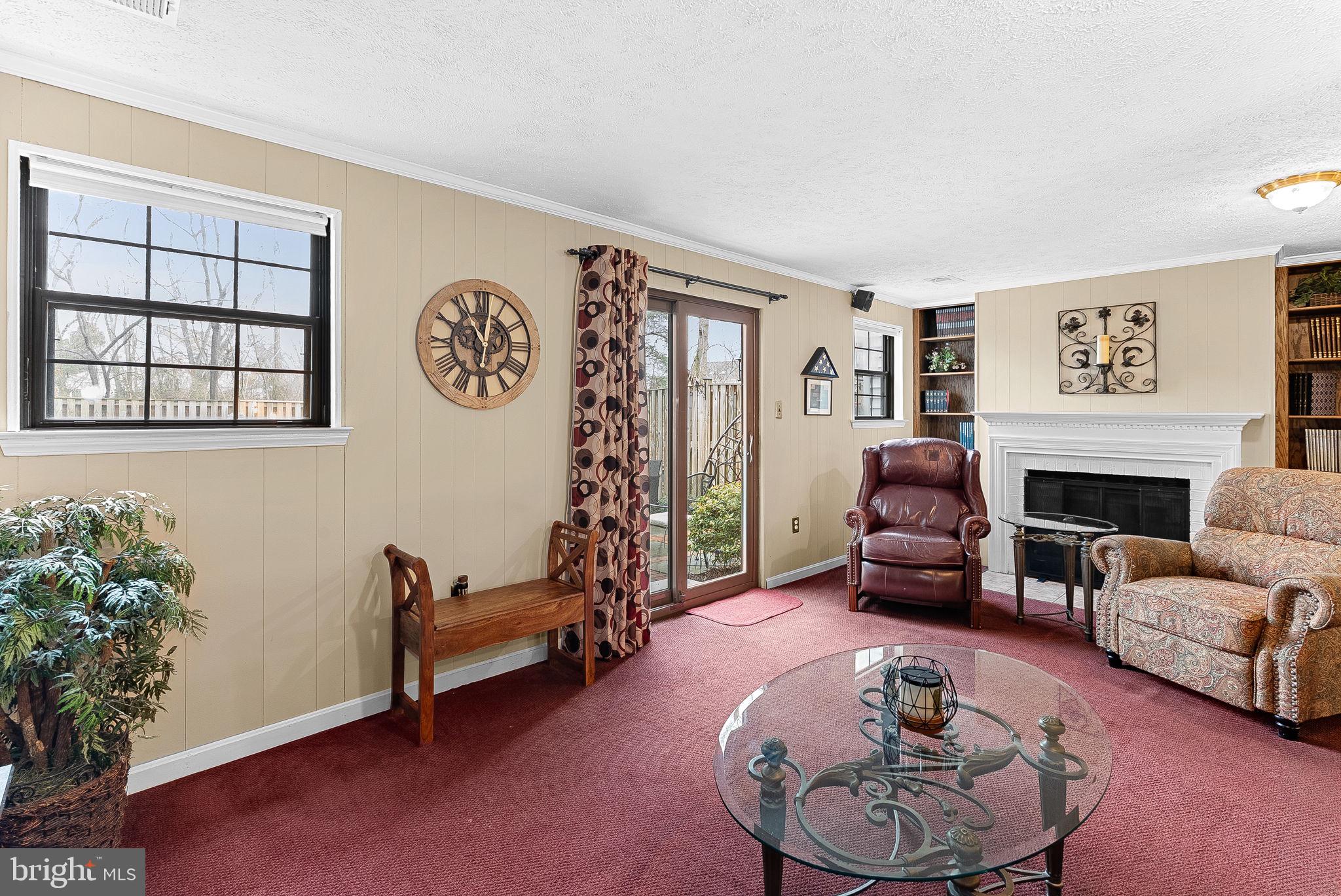 COUNTRYSIDE - Residential