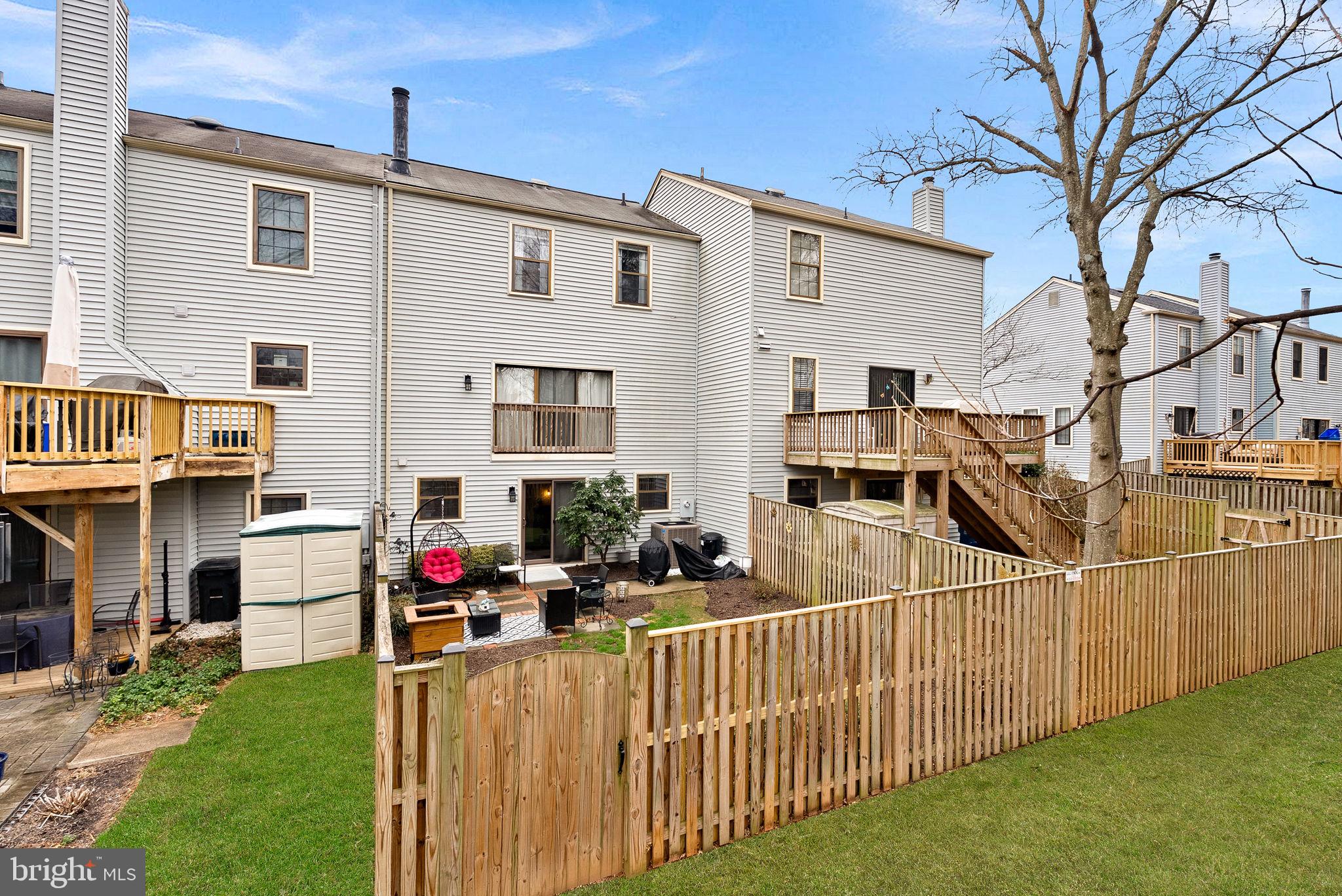 COUNTRYSIDE - Residential