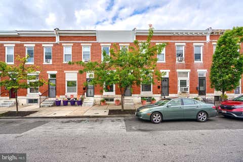 Townhouse For Sale - 826 N Kenwood Avenue<br/> BALTIMORE, MD 21205