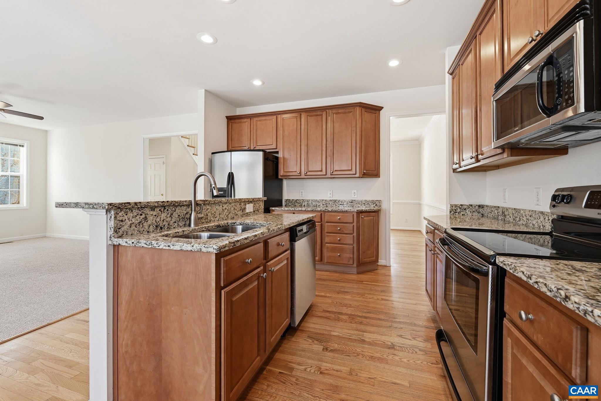 THE GLENN AT DEER LAKE ESTATES - Residential