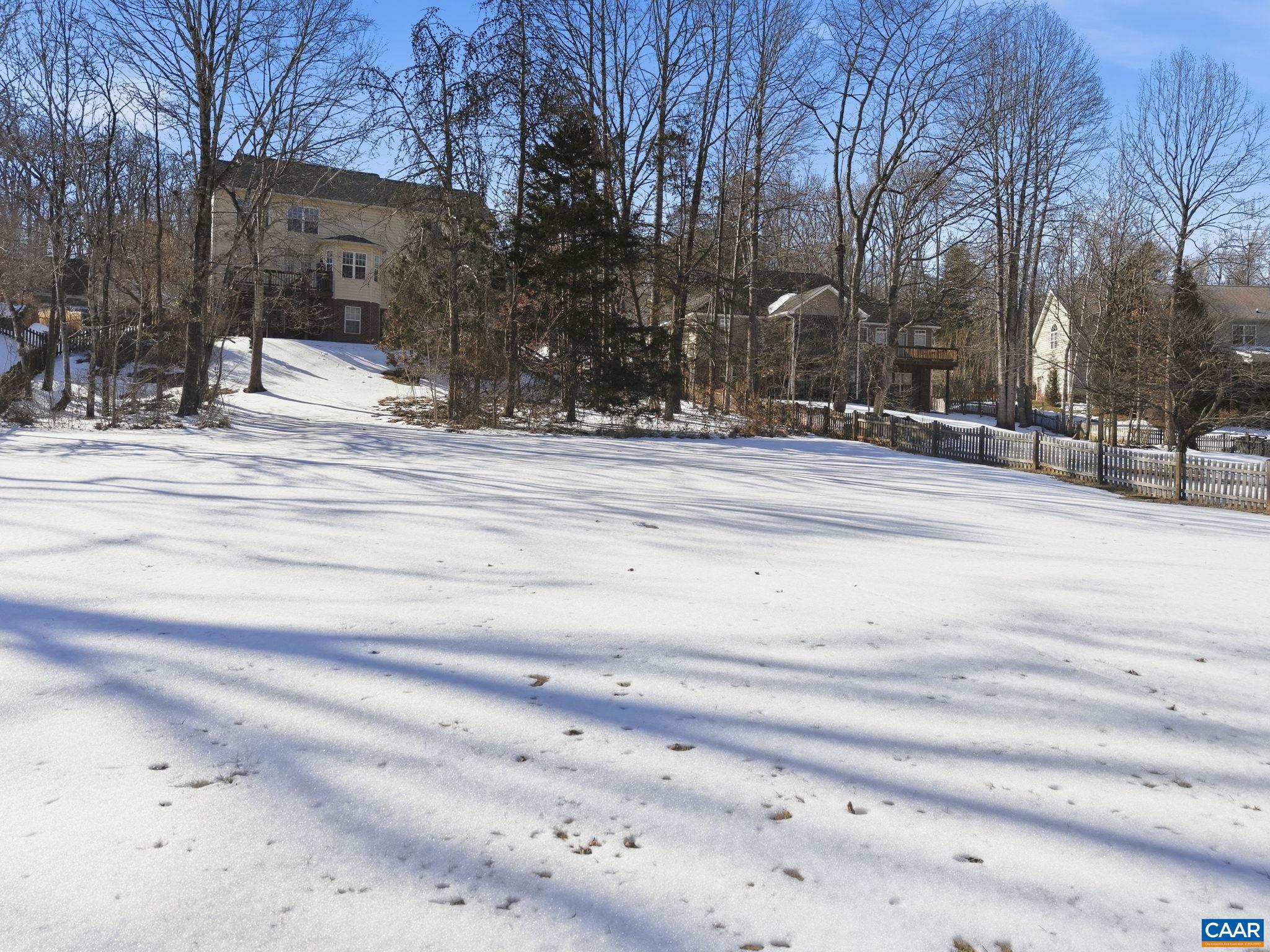 THE GLENN AT DEER LAKE ESTATES - Residential