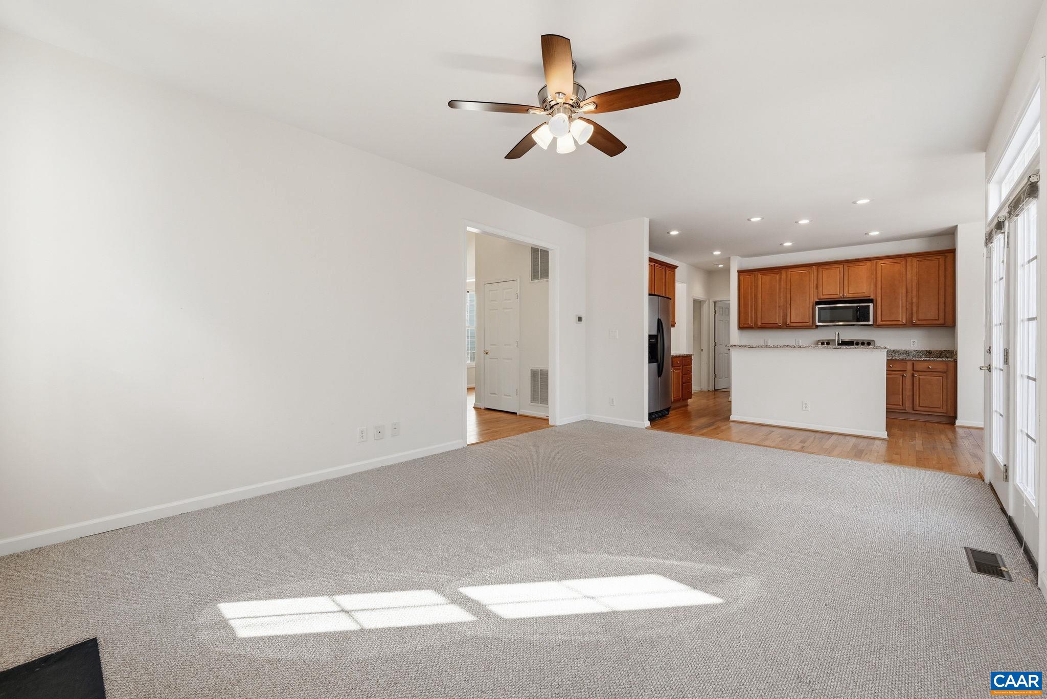 THE GLENN AT DEER LAKE ESTATES - Residential