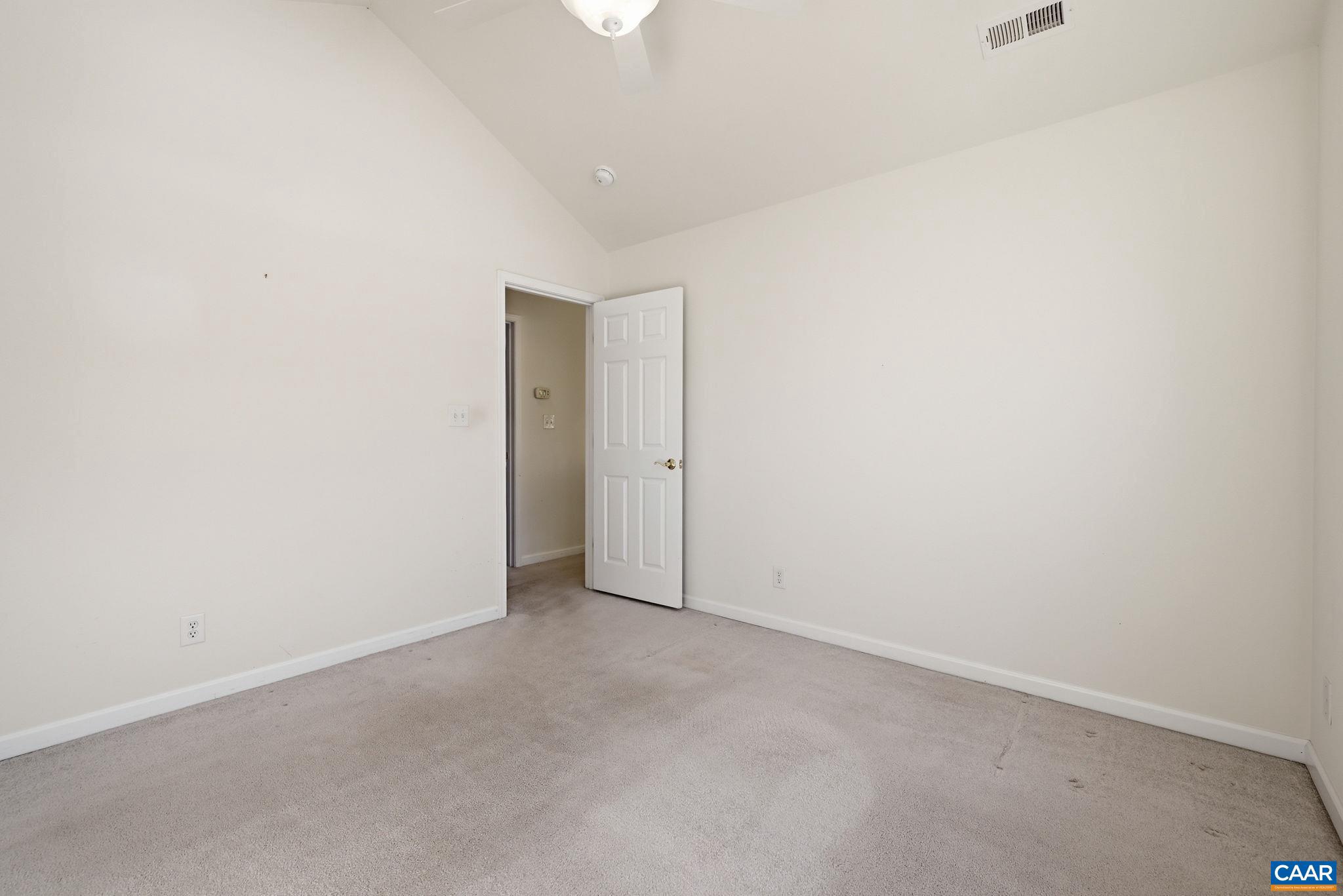 THE GLENN AT DEER LAKE ESTATES - Residential