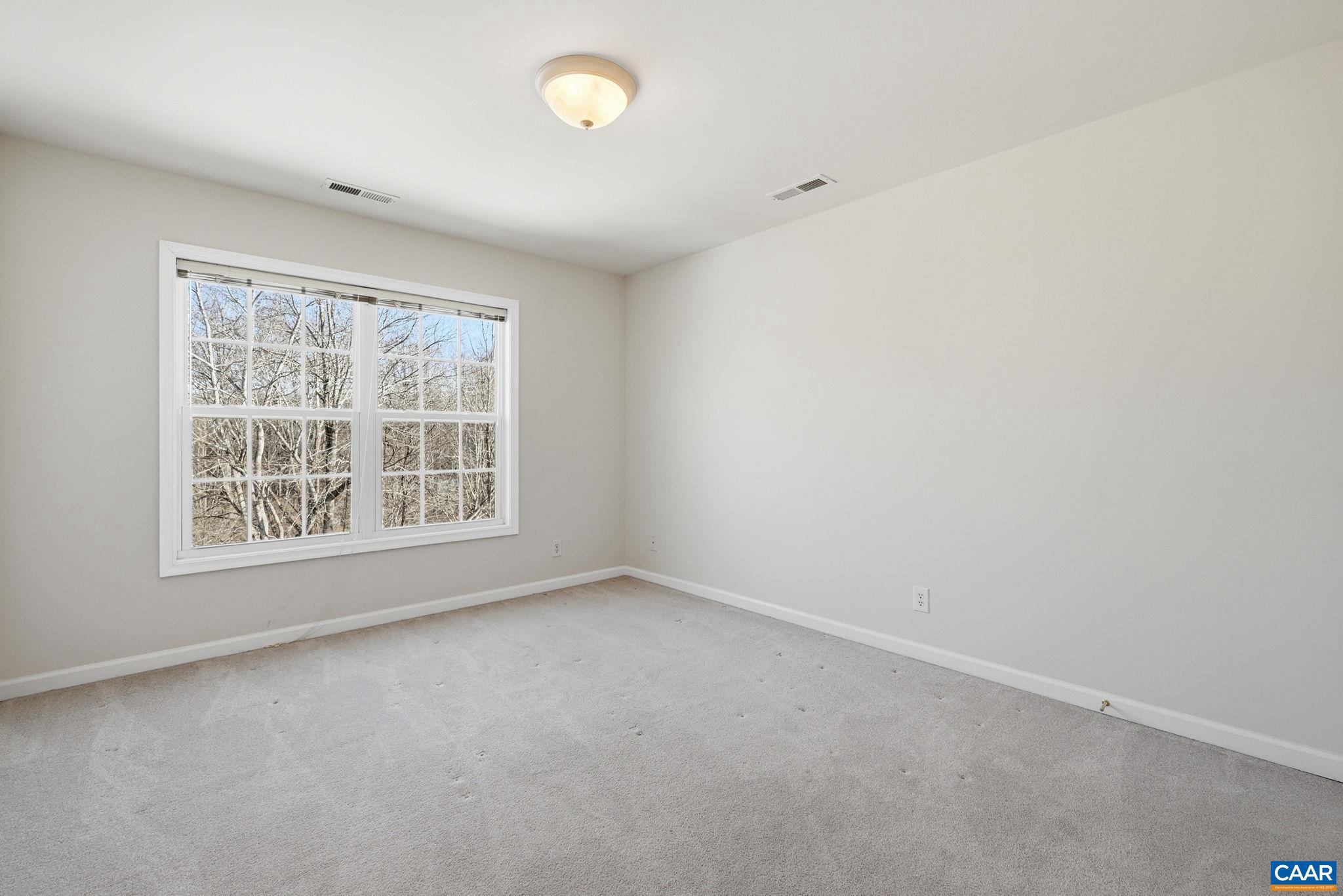 THE GLENN AT DEER LAKE ESTATES - Residential