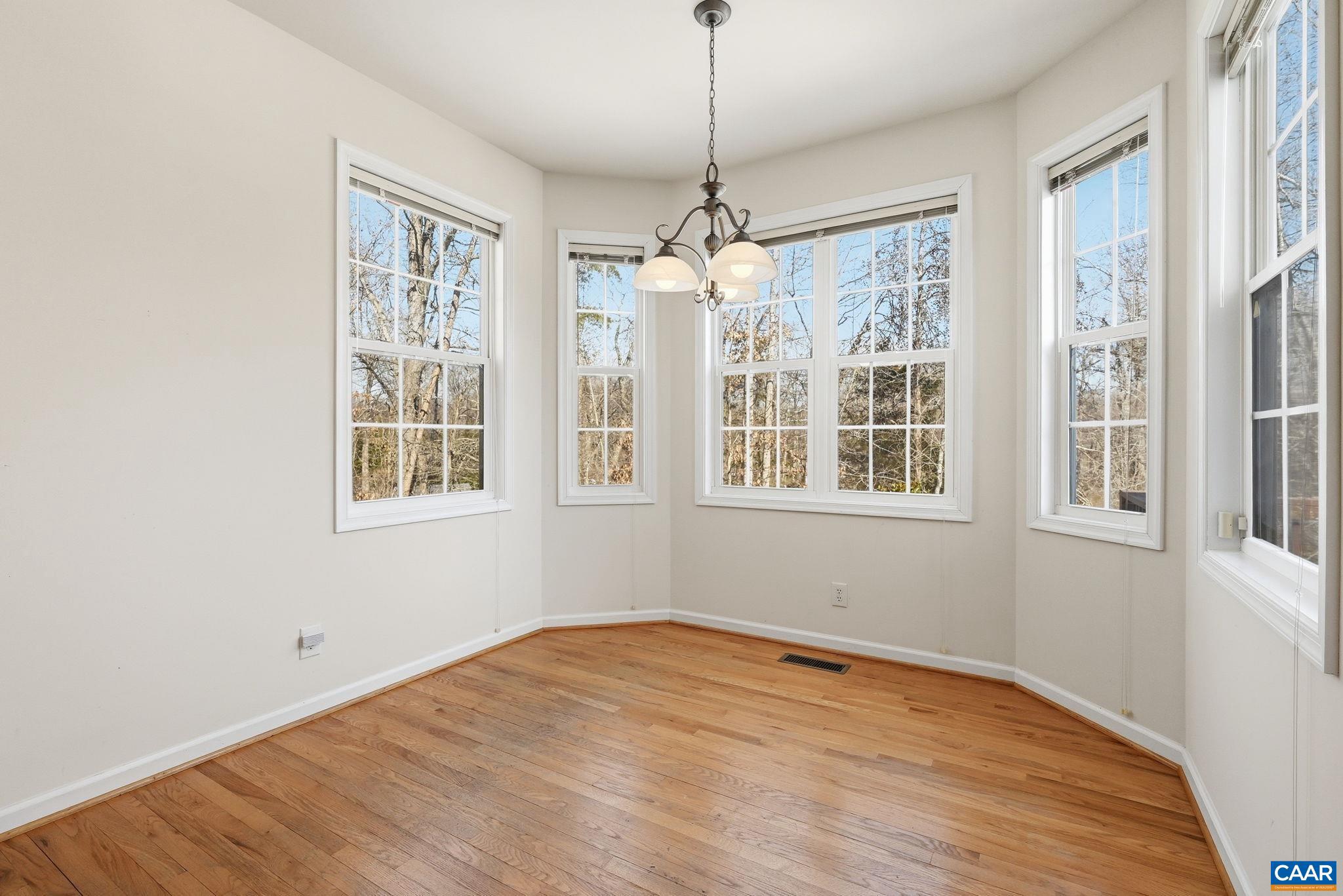 THE GLENN AT DEER LAKE ESTATES - Residential