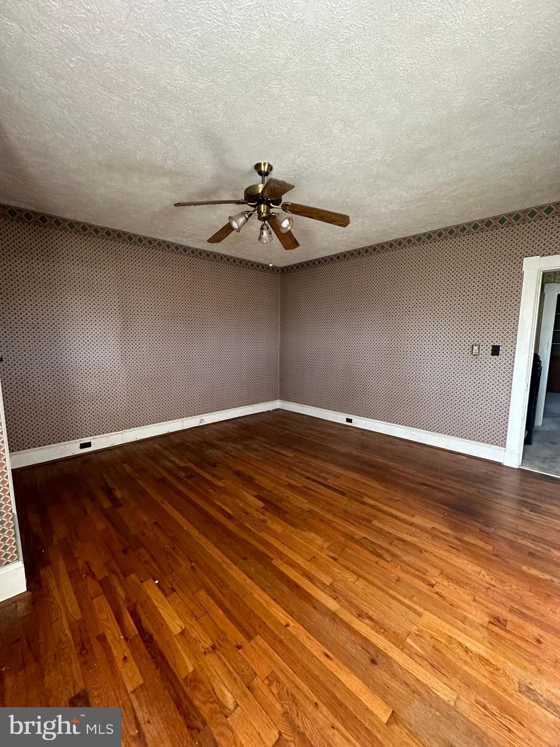 UNRESTRICTED - Residential