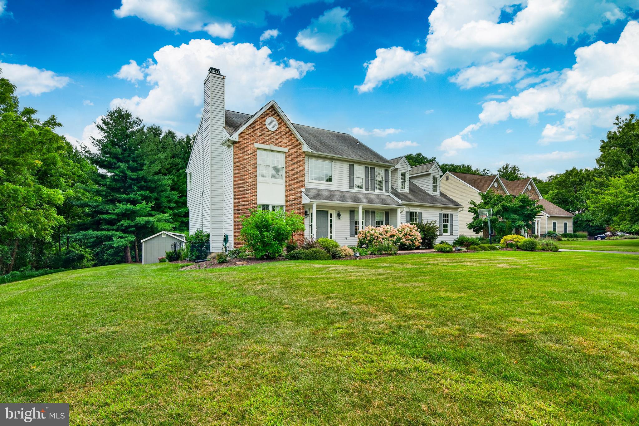 1204 HAMILTON DRIVE