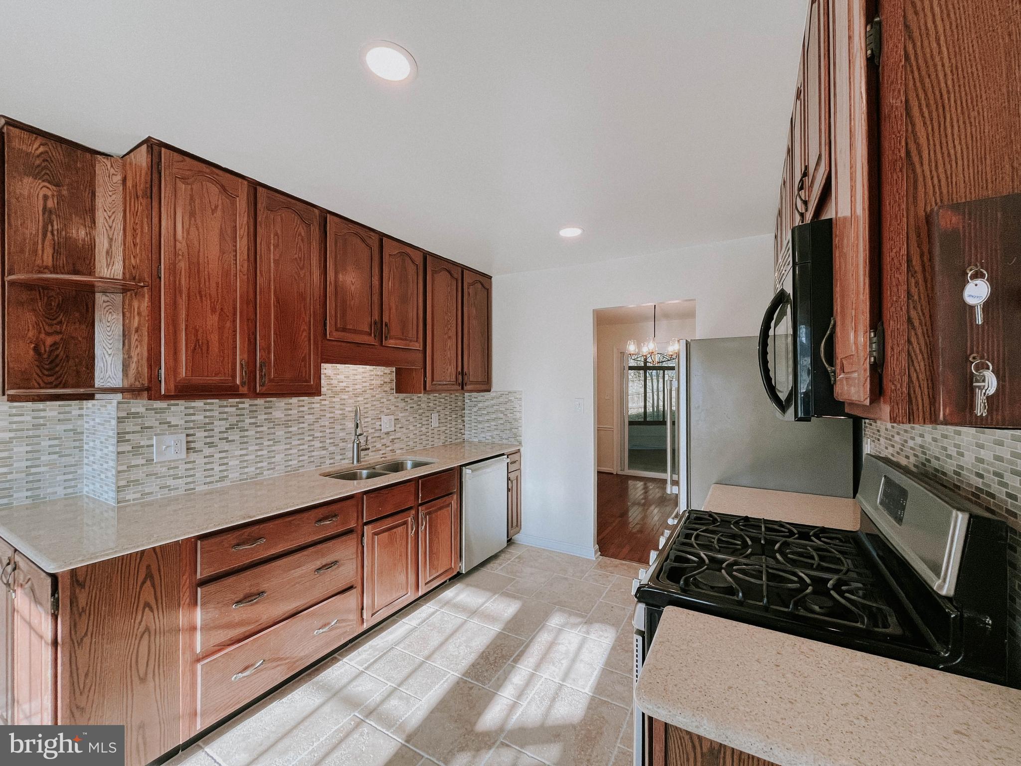 SARATOGA - Residential Lease