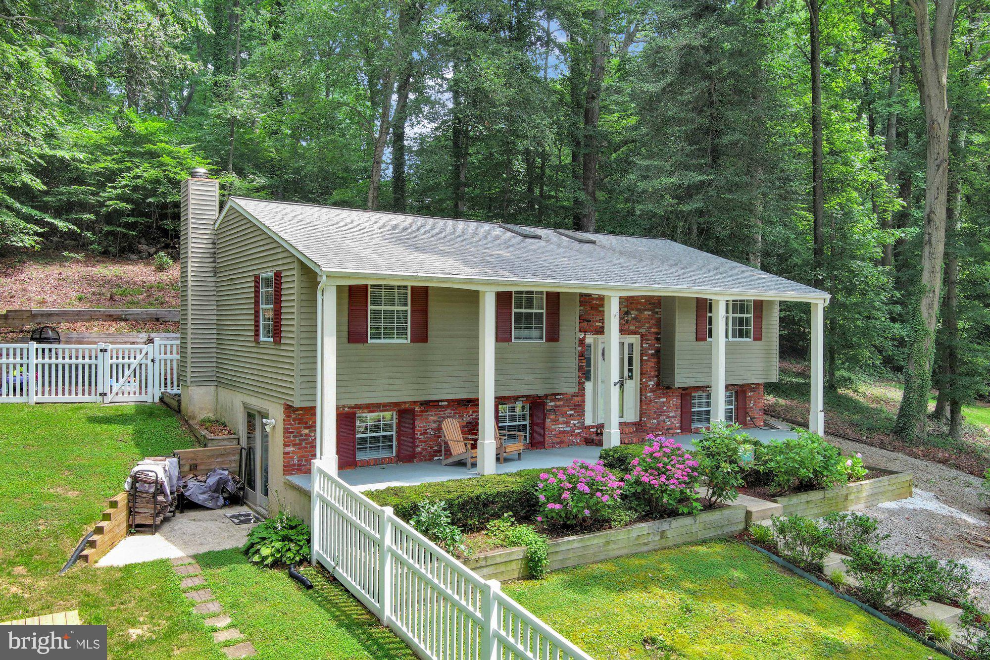 47 SHERIDAN ROAD