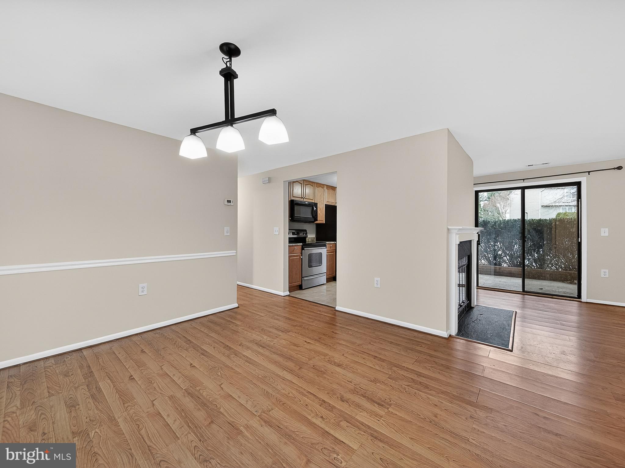 FARMINGDALE - Residential