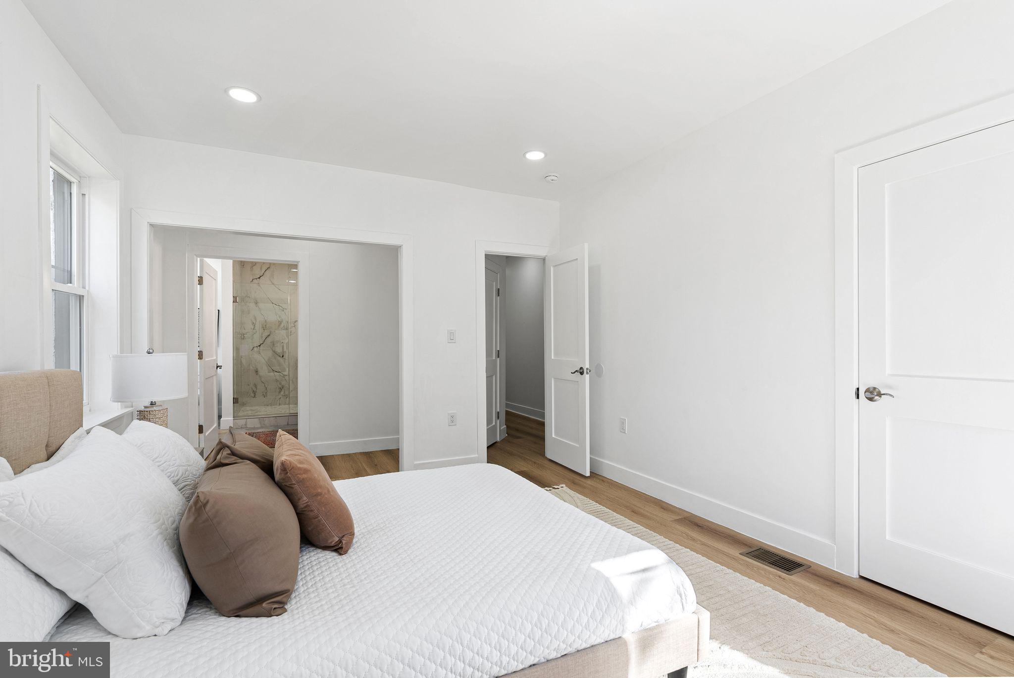 GERMANTOWN (WEST) - Residential