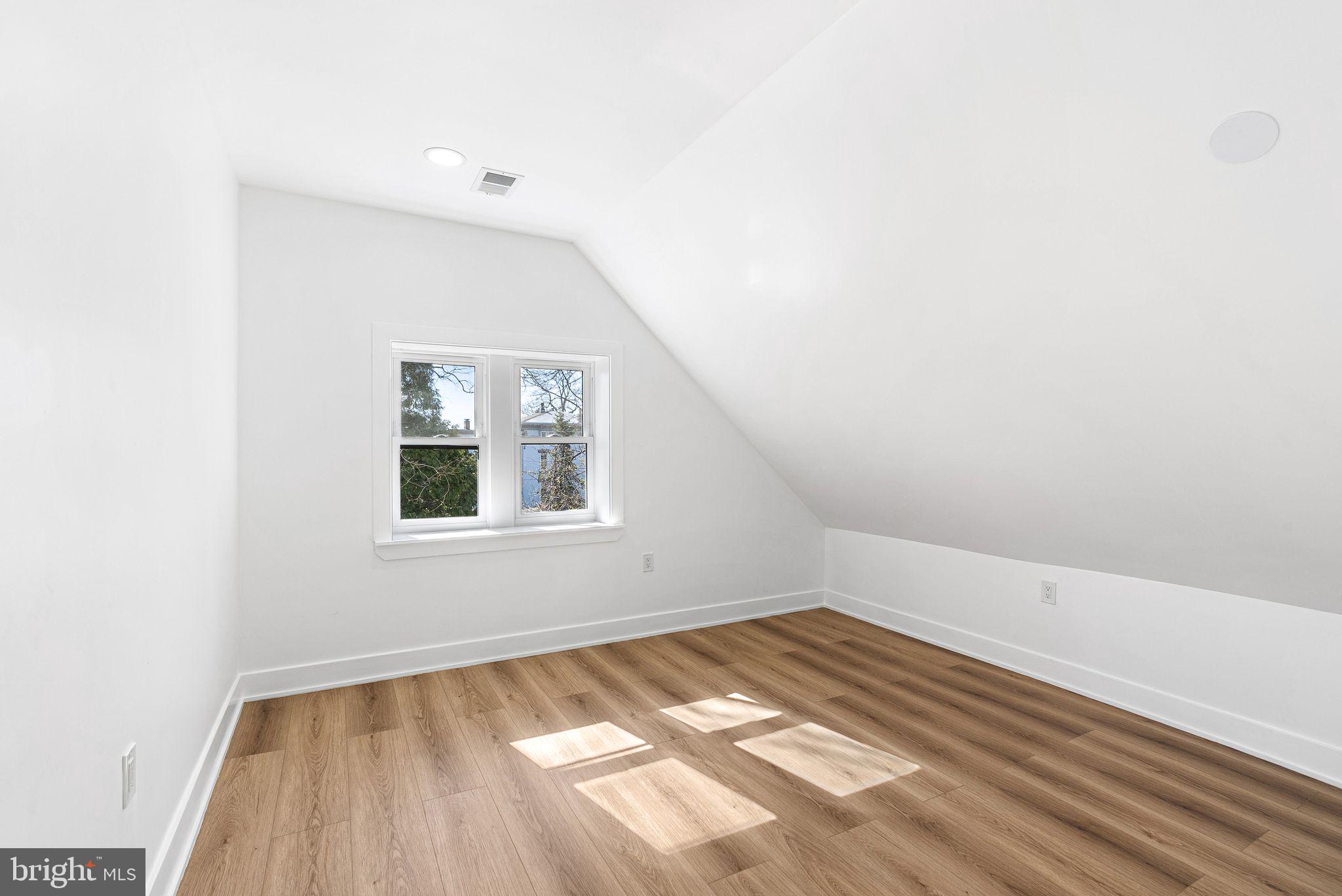 GERMANTOWN (WEST) - Residential