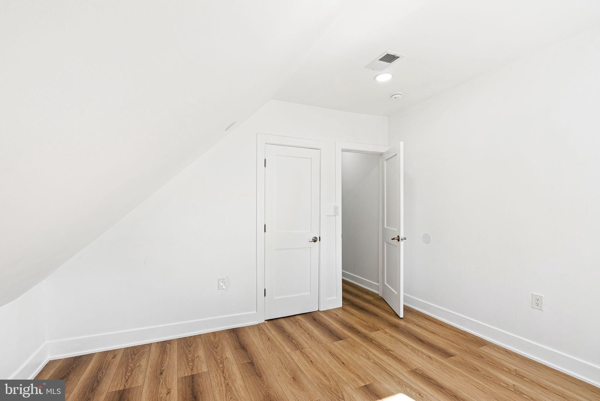 GERMANTOWN (WEST) - Residential